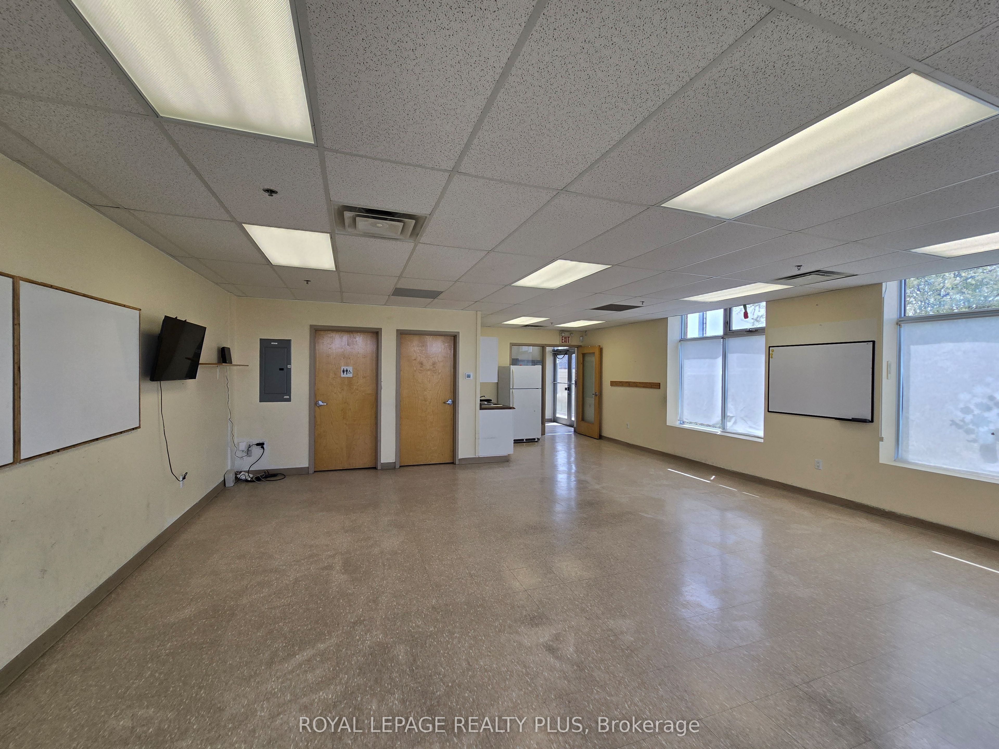 330 Bronte Street S 105 Property Photo 18