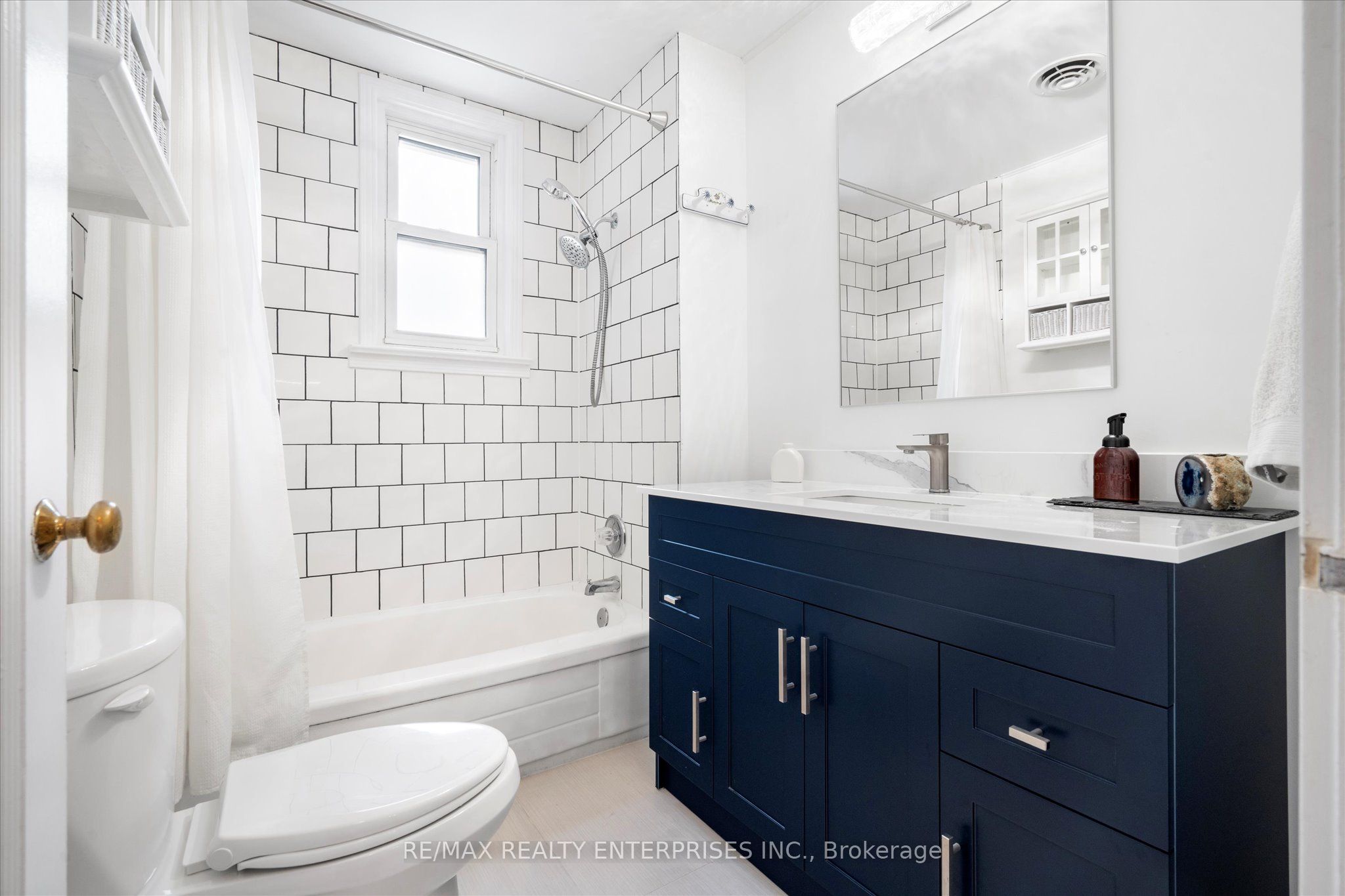 6295 Guelph Line Property Photo 25
