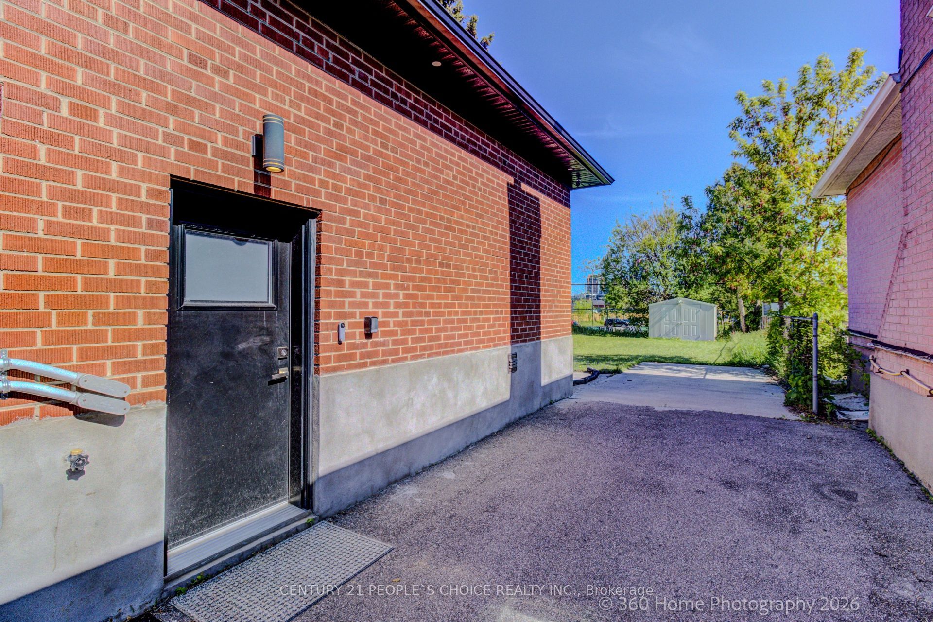 37 Bentworth Avenue Lower Property Photo 3