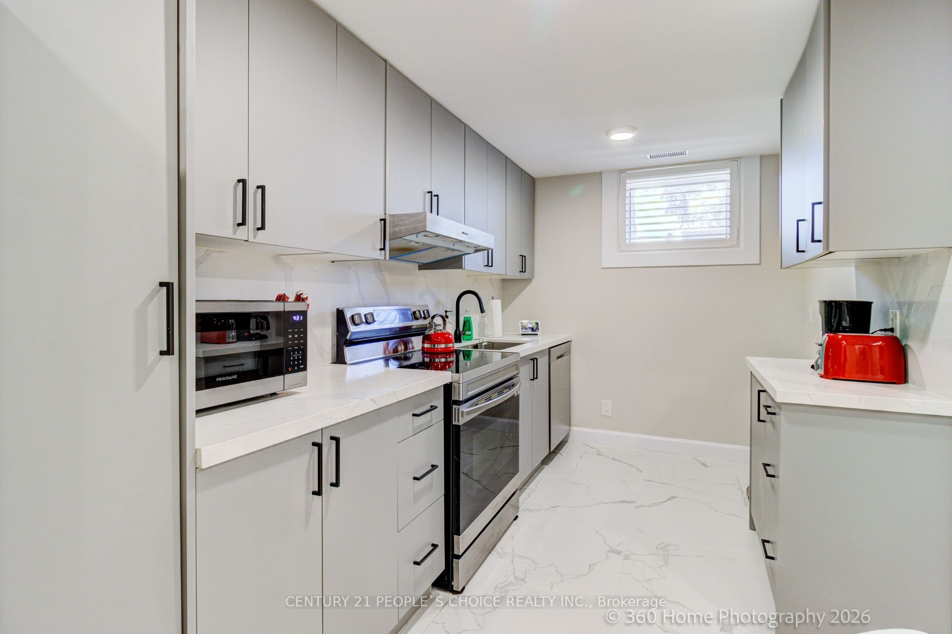 37 Bentworth Avenue Lower Property Photo 10