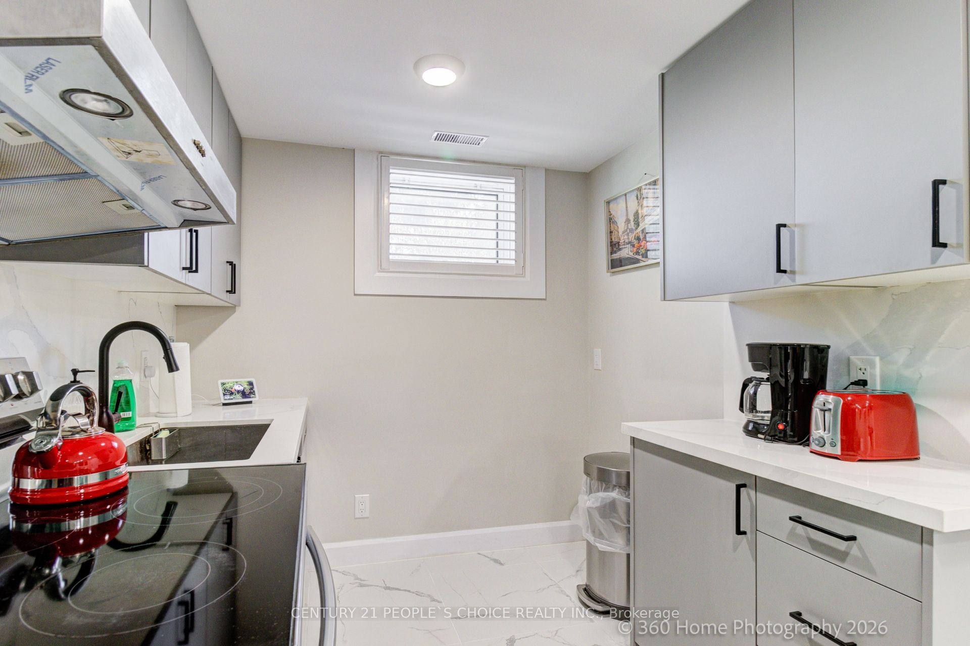 37 Bentworth Avenue Lower Property Photo 11