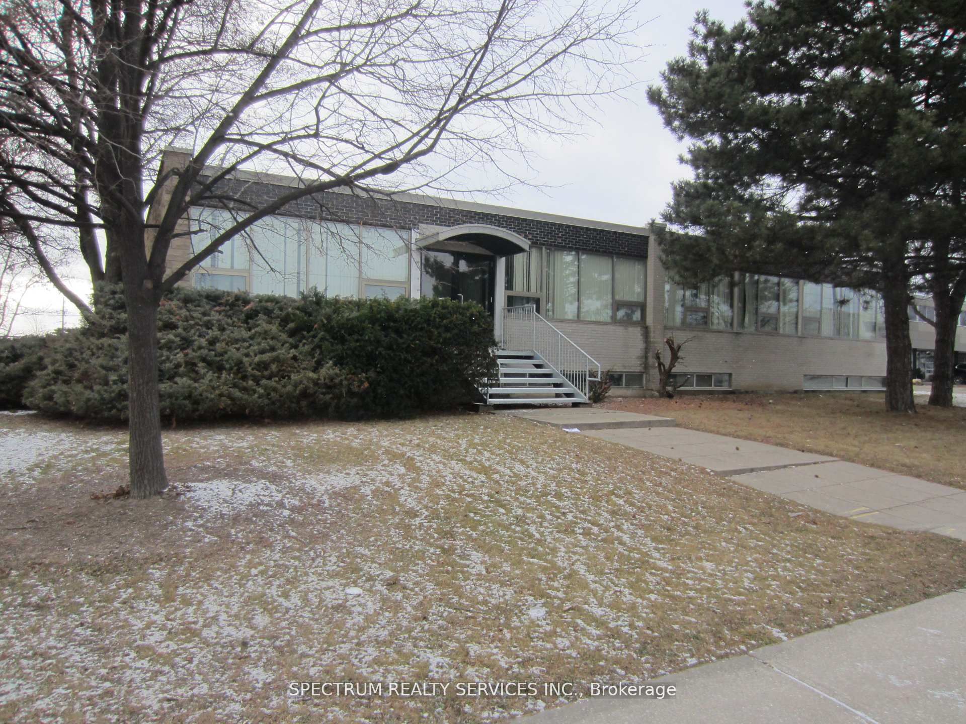 76 Signet Drive Unit A Property Photo 1