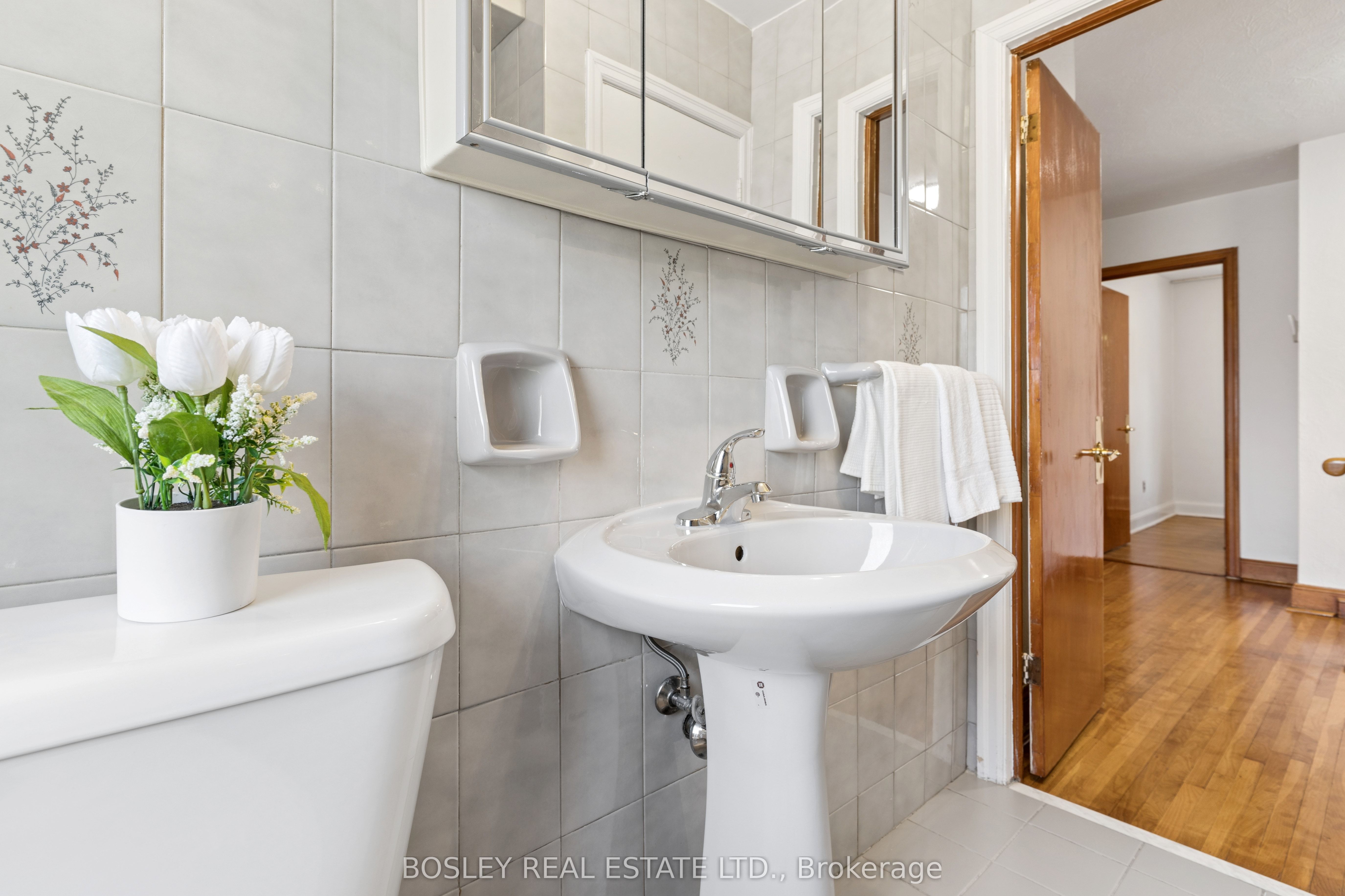 96 Macdonald Avenue Property Photo 22