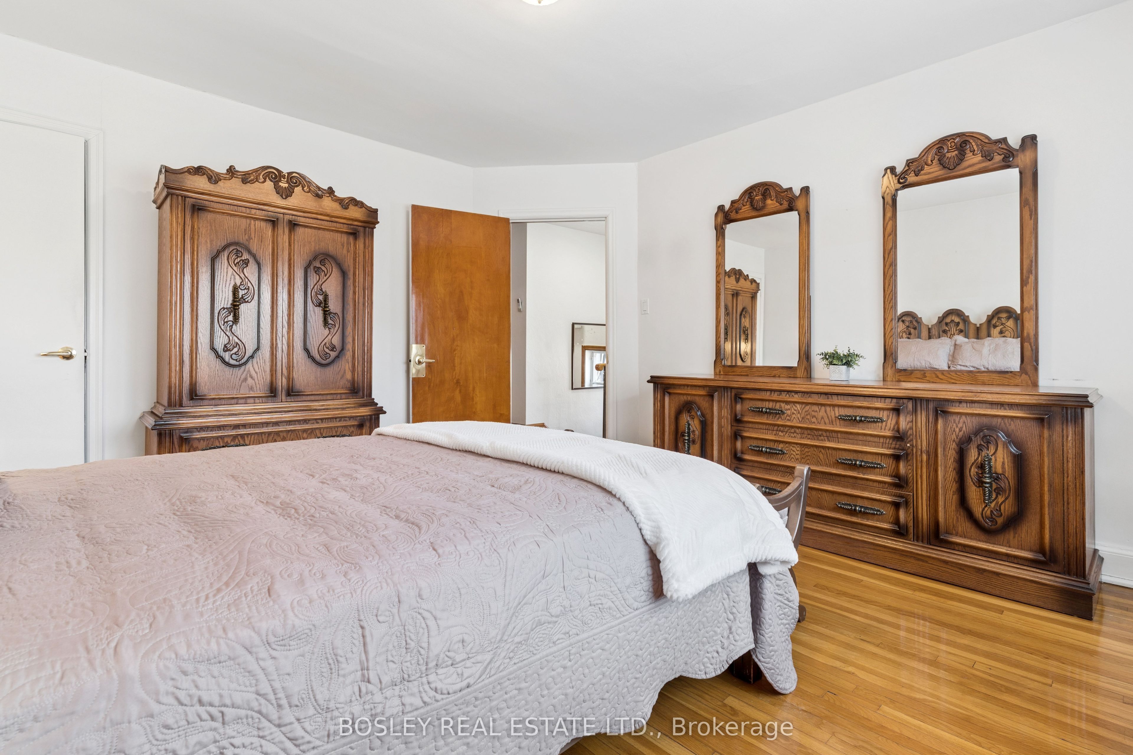 96 Macdonald Avenue Property Photo 26