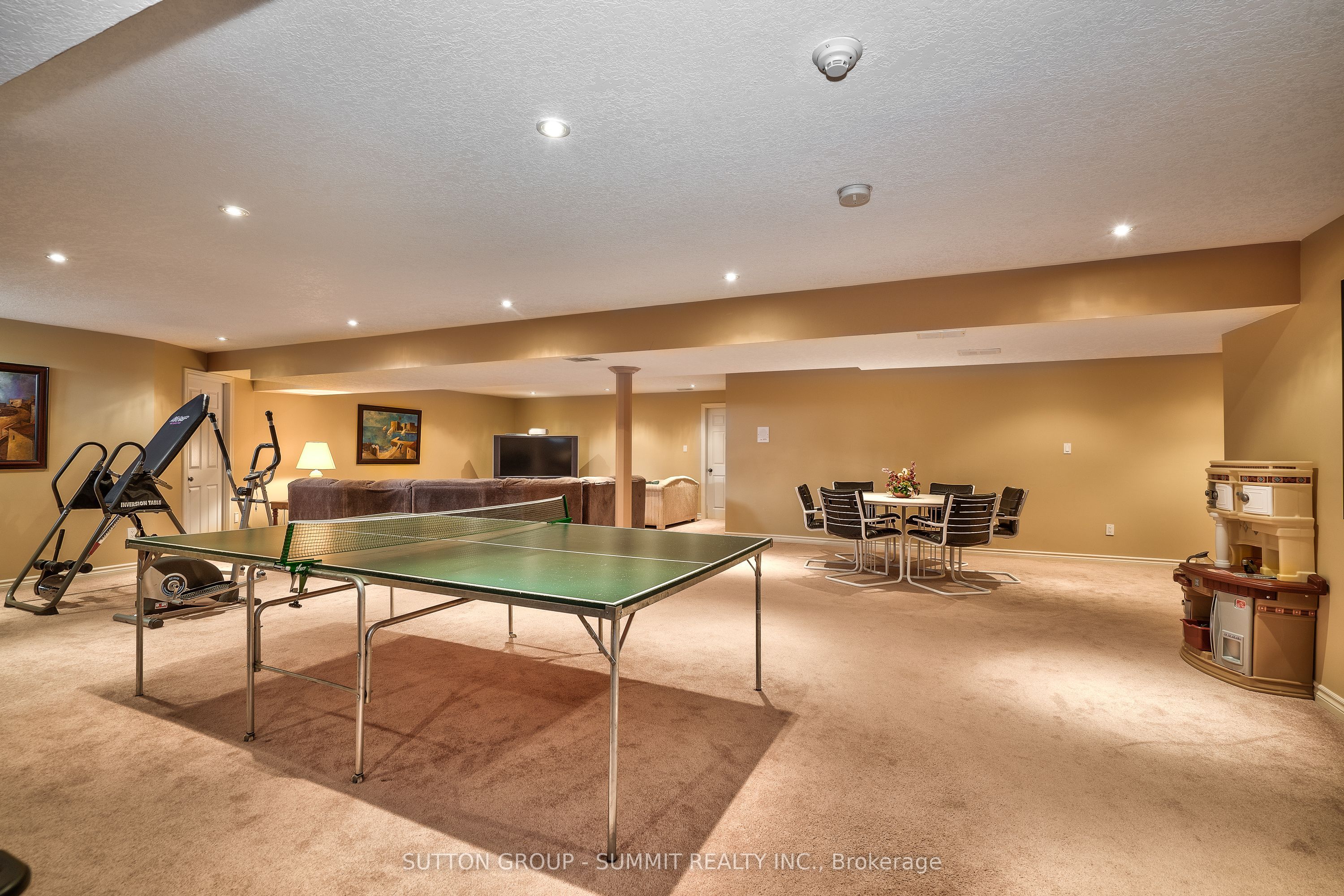 5431 Appleby Line Property Photo 23