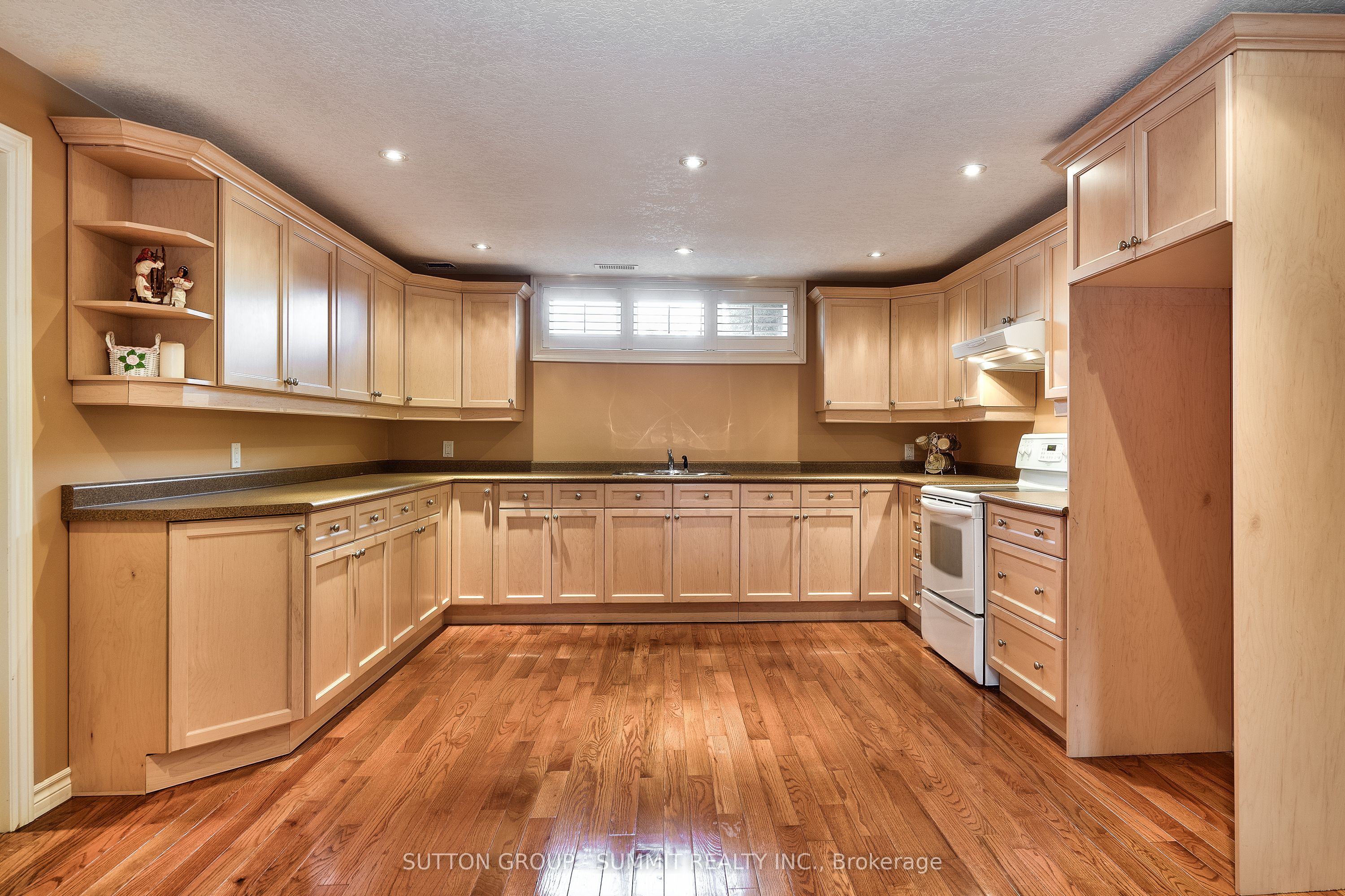 5431 Appleby Line Property Photo 24