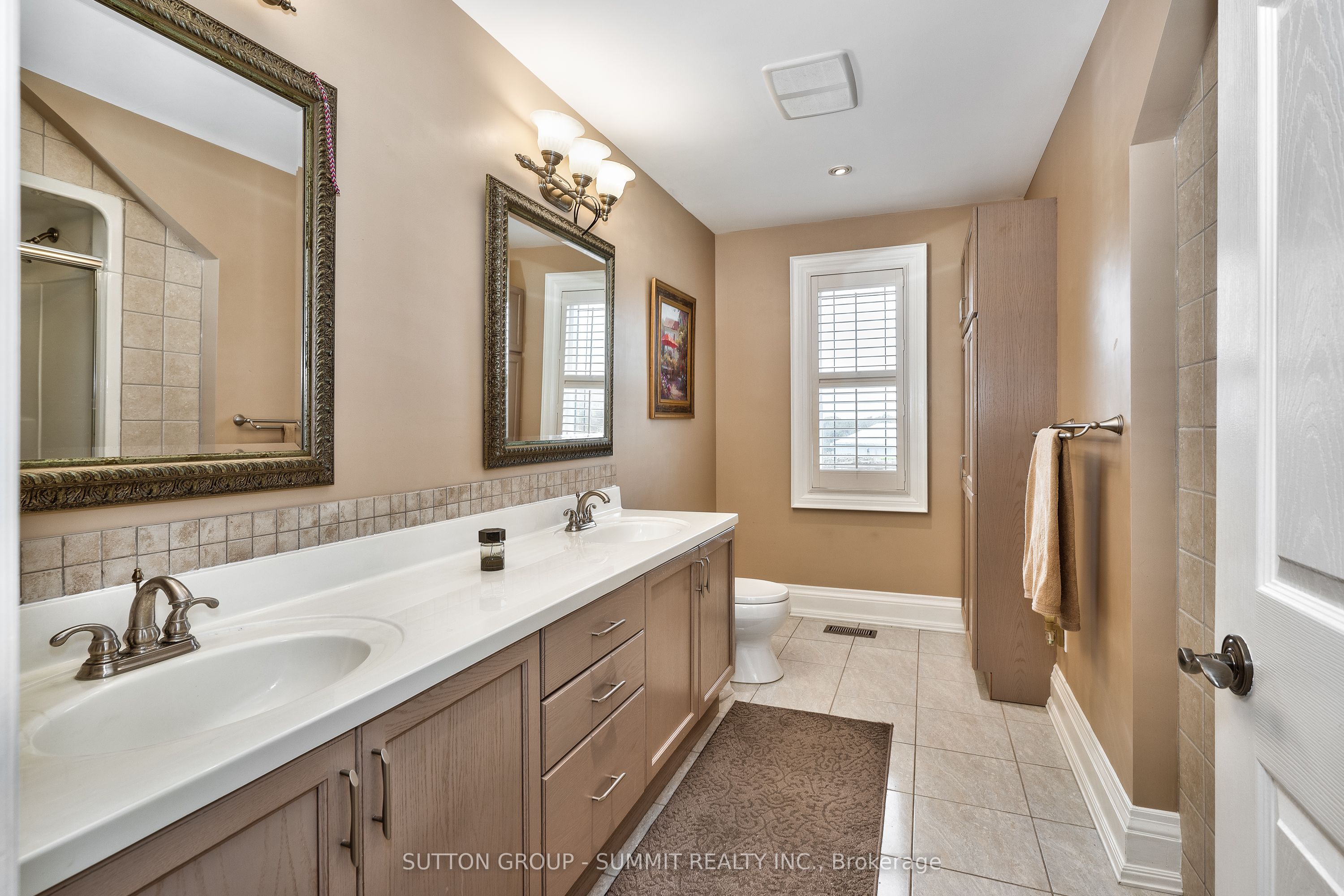 5431 Appleby Line Property Photo 20