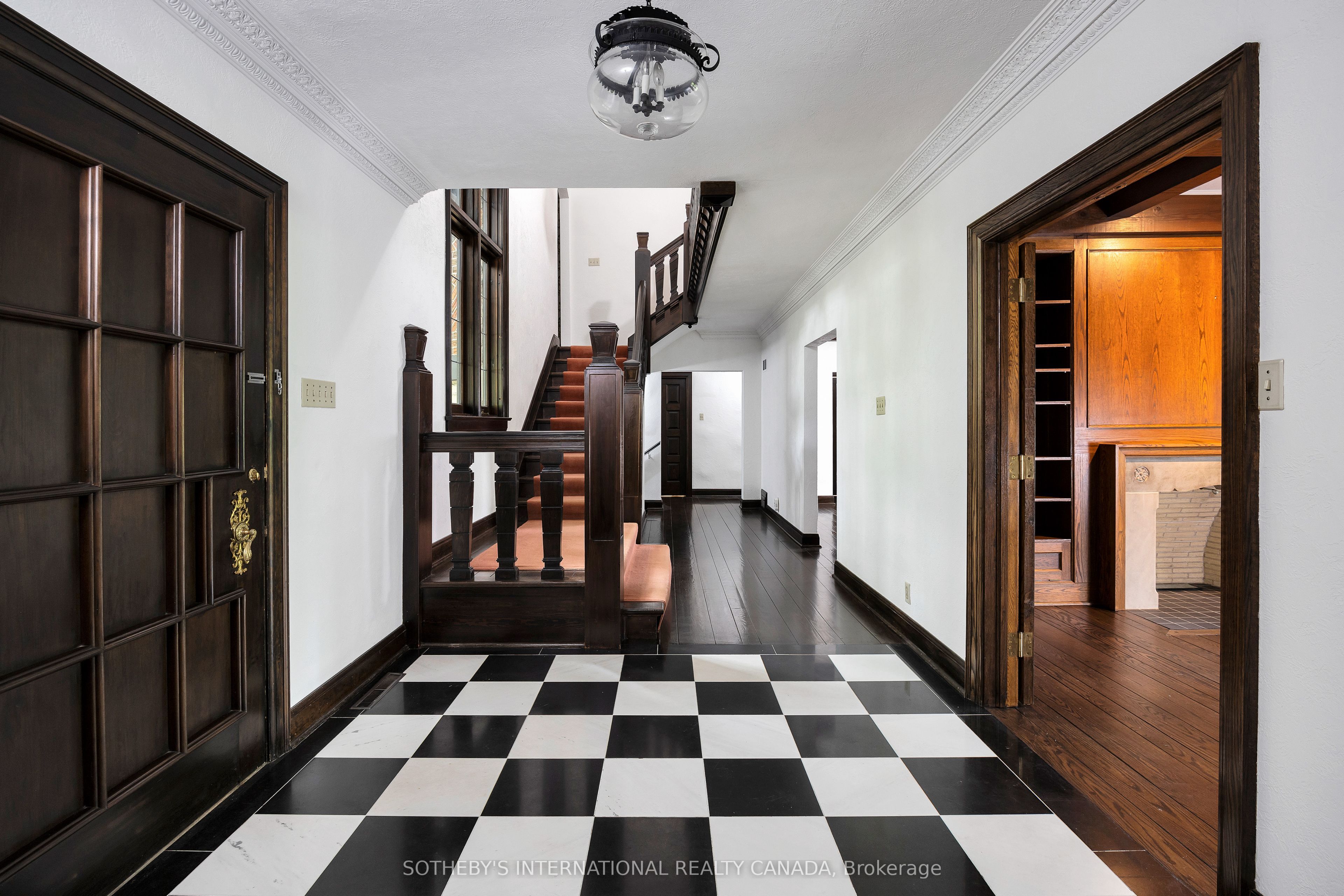 38 Edenbrook Hill Property Photo 8