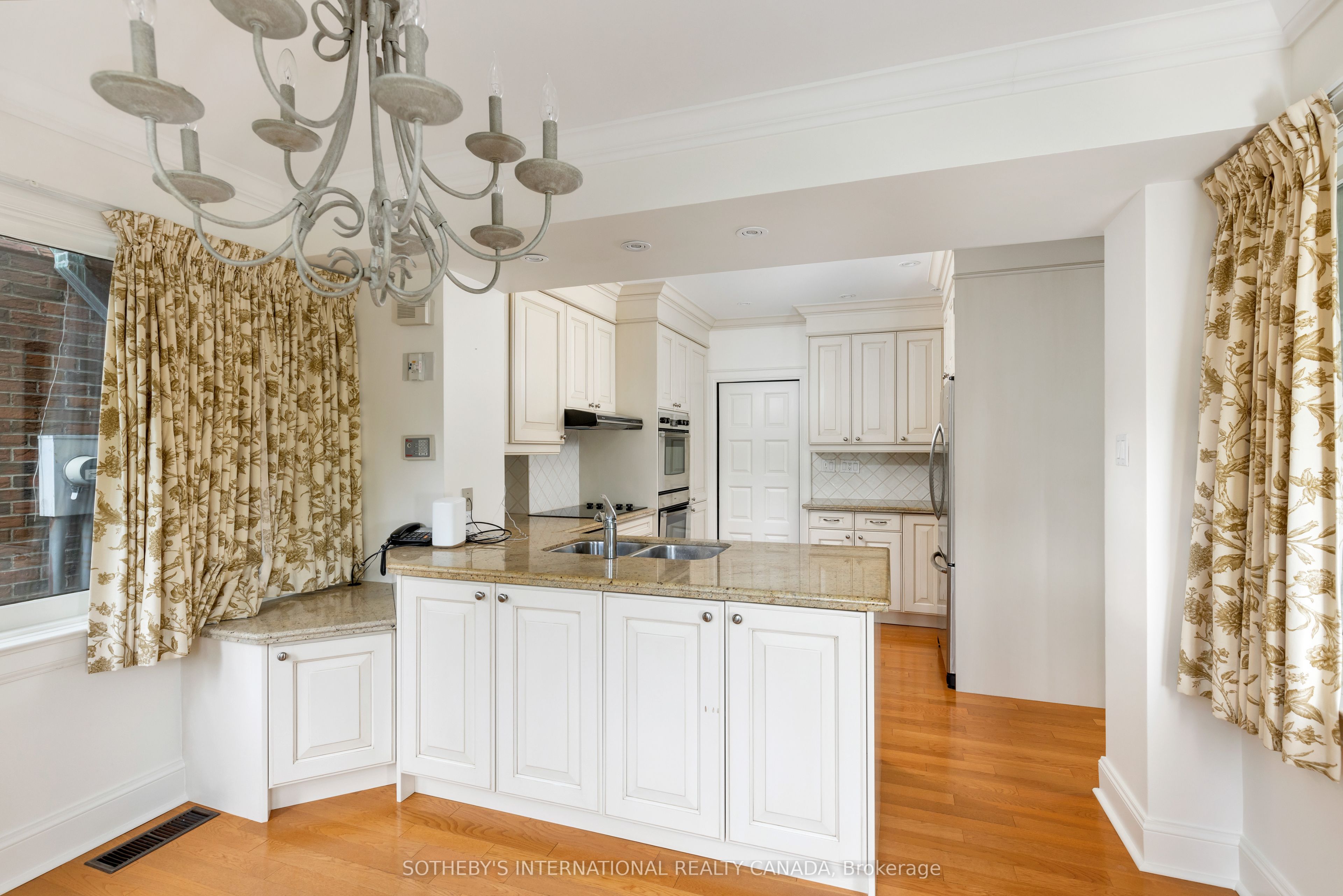 38 Edenbrook Hill Property Photo 11