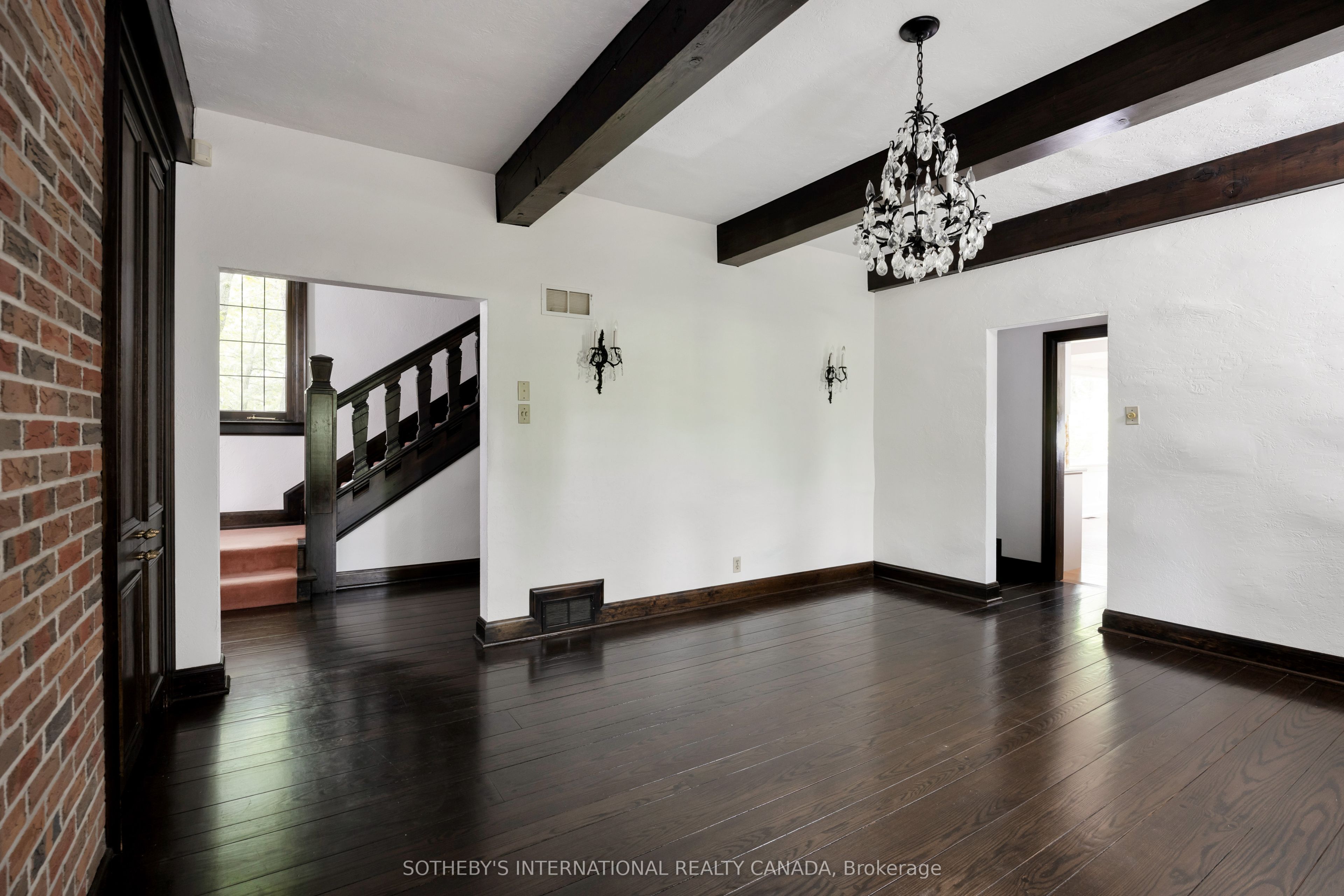 38 Edenbrook Hill Property Photo 16