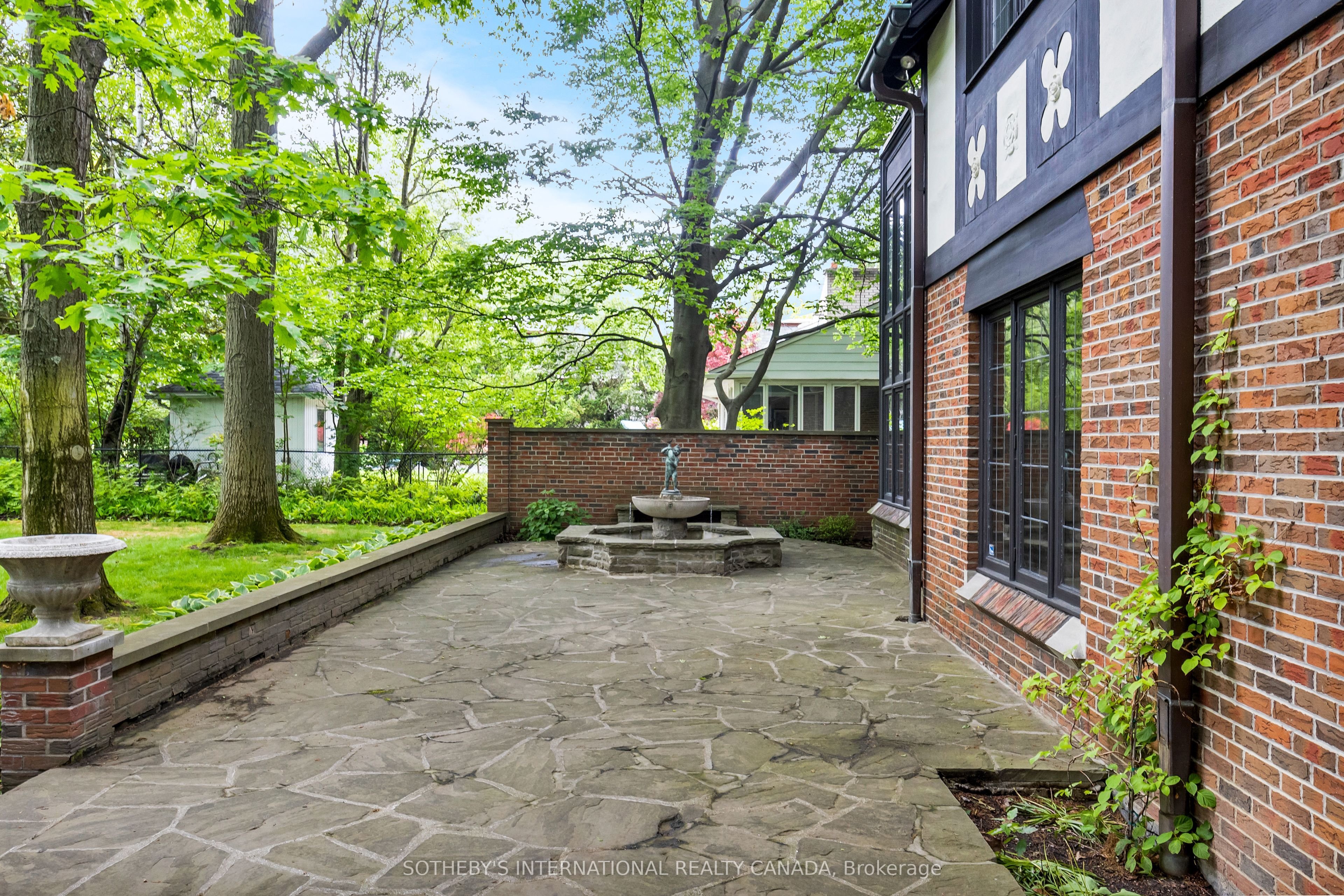38 Edenbrook Hill Property Photo 19