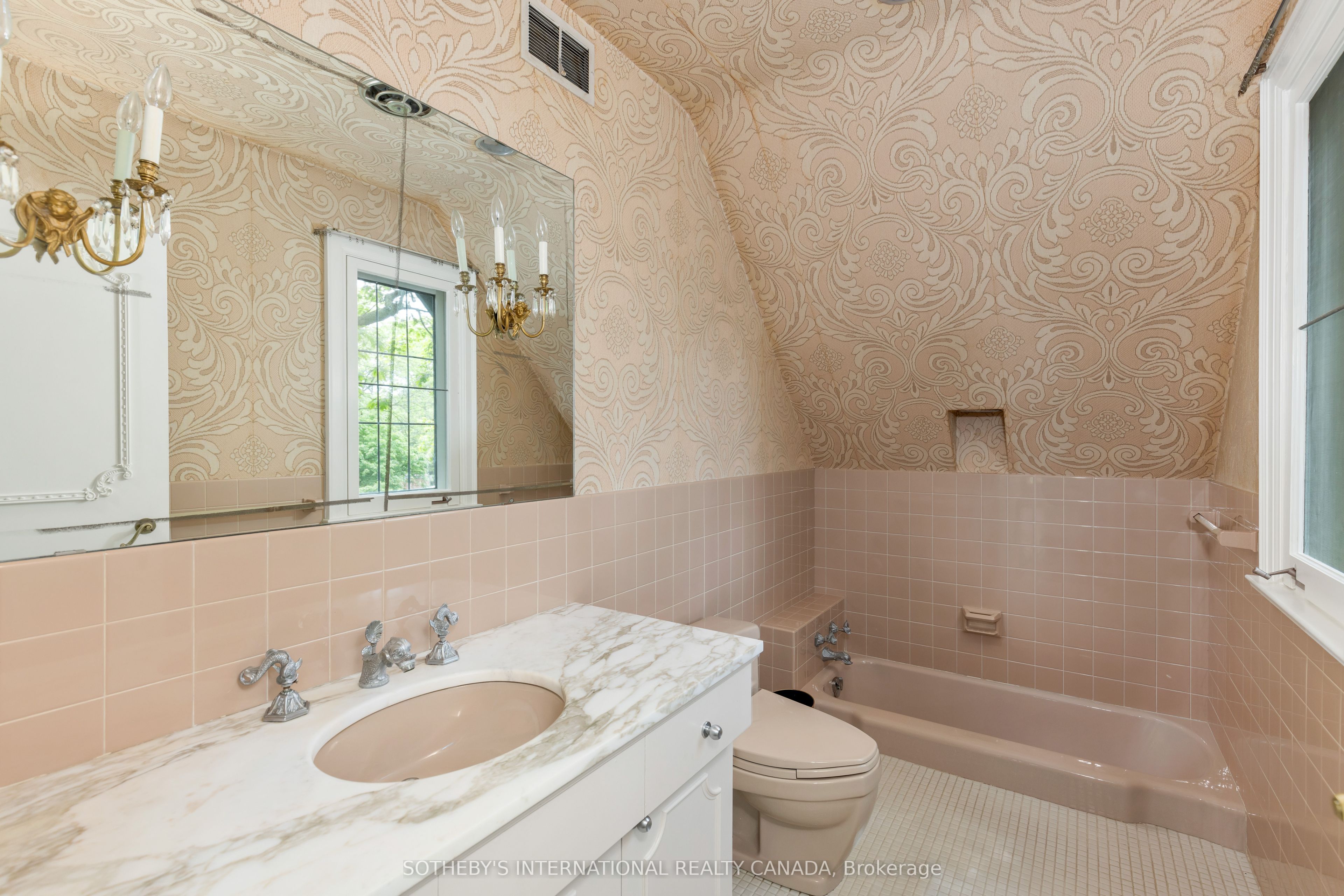 38 Edenbrook Hill Property Photo 22