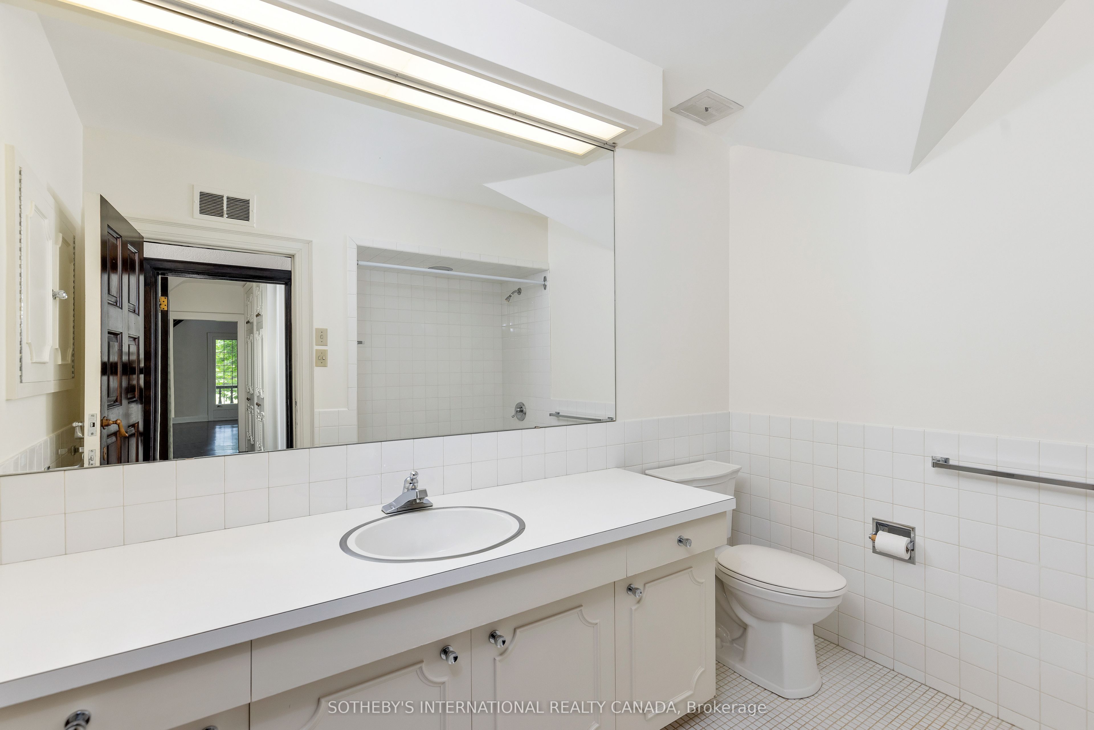 38 Edenbrook Hill Property Photo 28