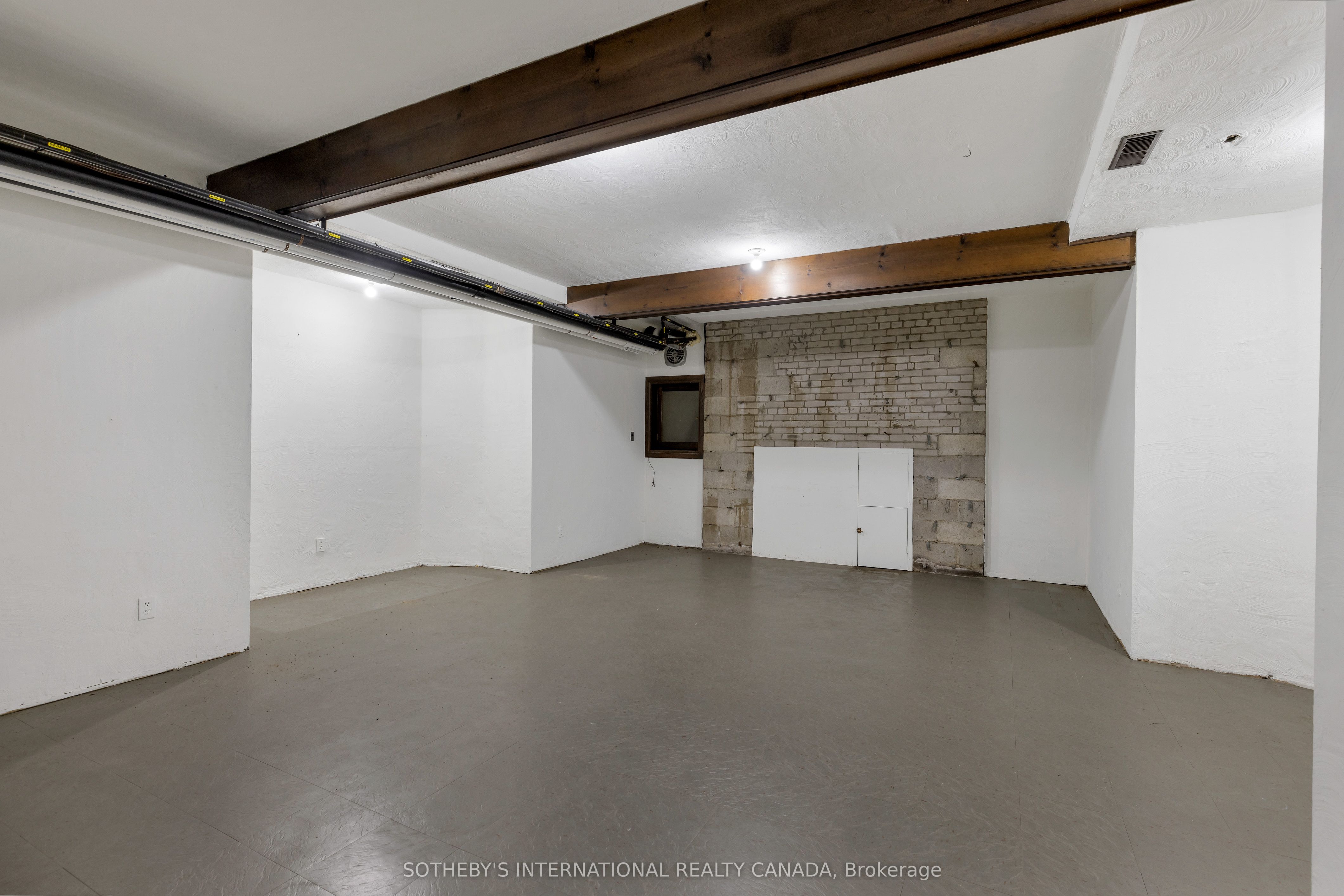 38 Edenbrook Hill Property Photo 30