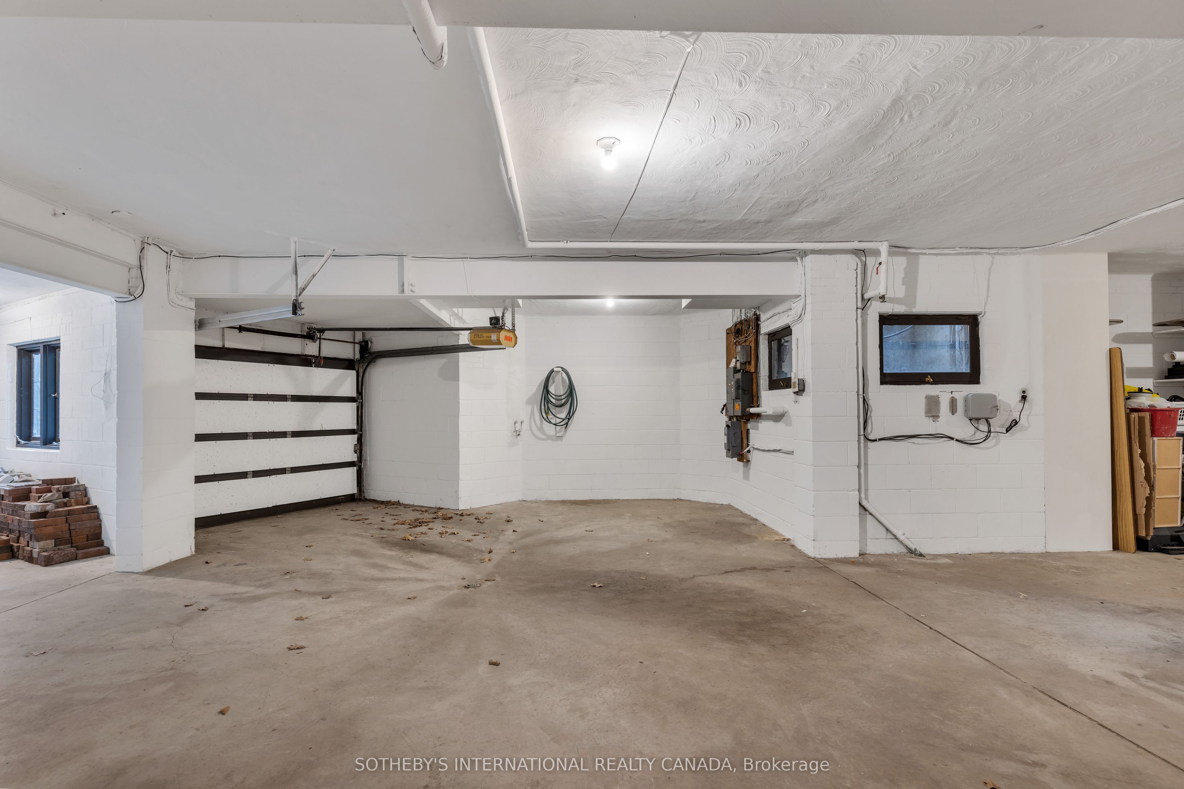 38 Edenbrook Hill Property Photo 31