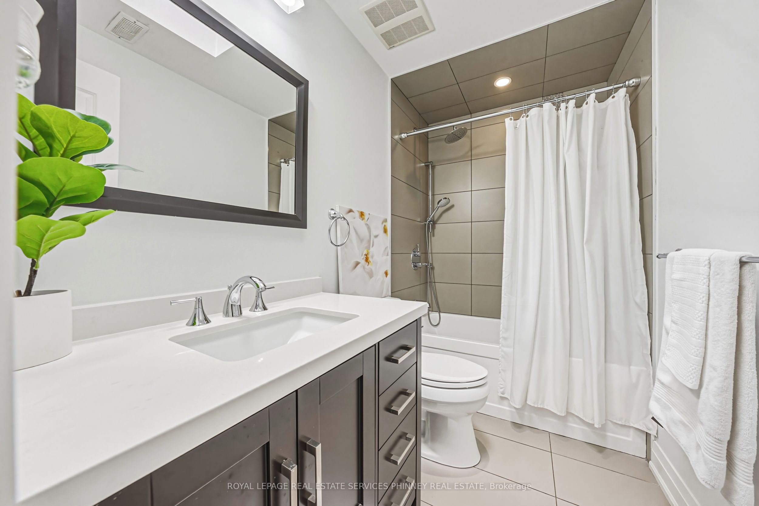 52 Joymar Drive Property Photo 28
