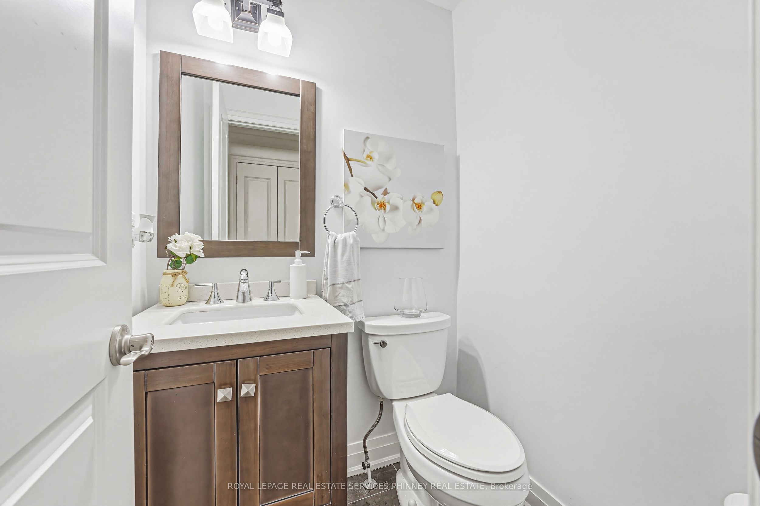 52 Joymar Drive Property Photo 33