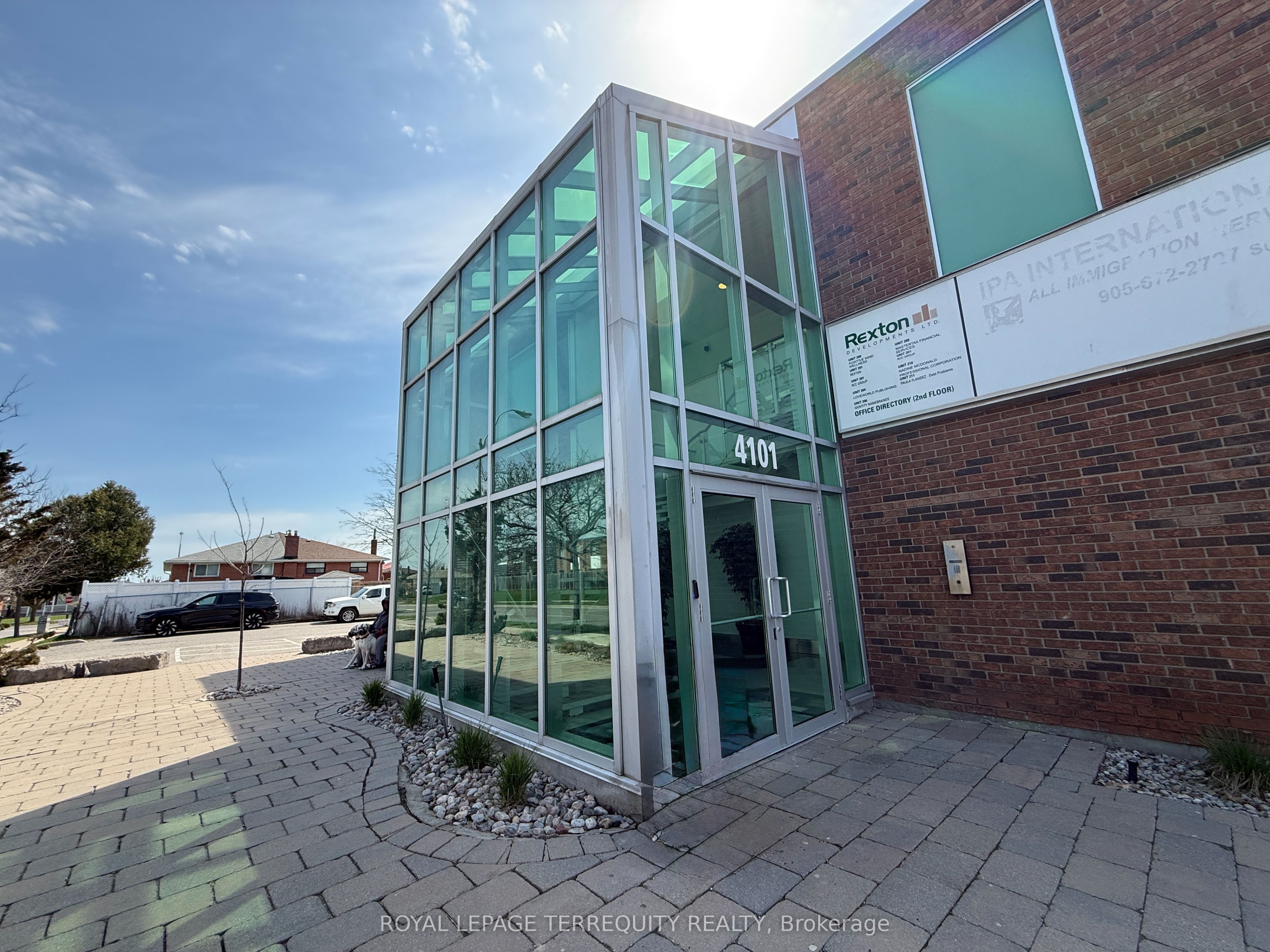 4101 Steeles Avenue W 200 Property Photo 1