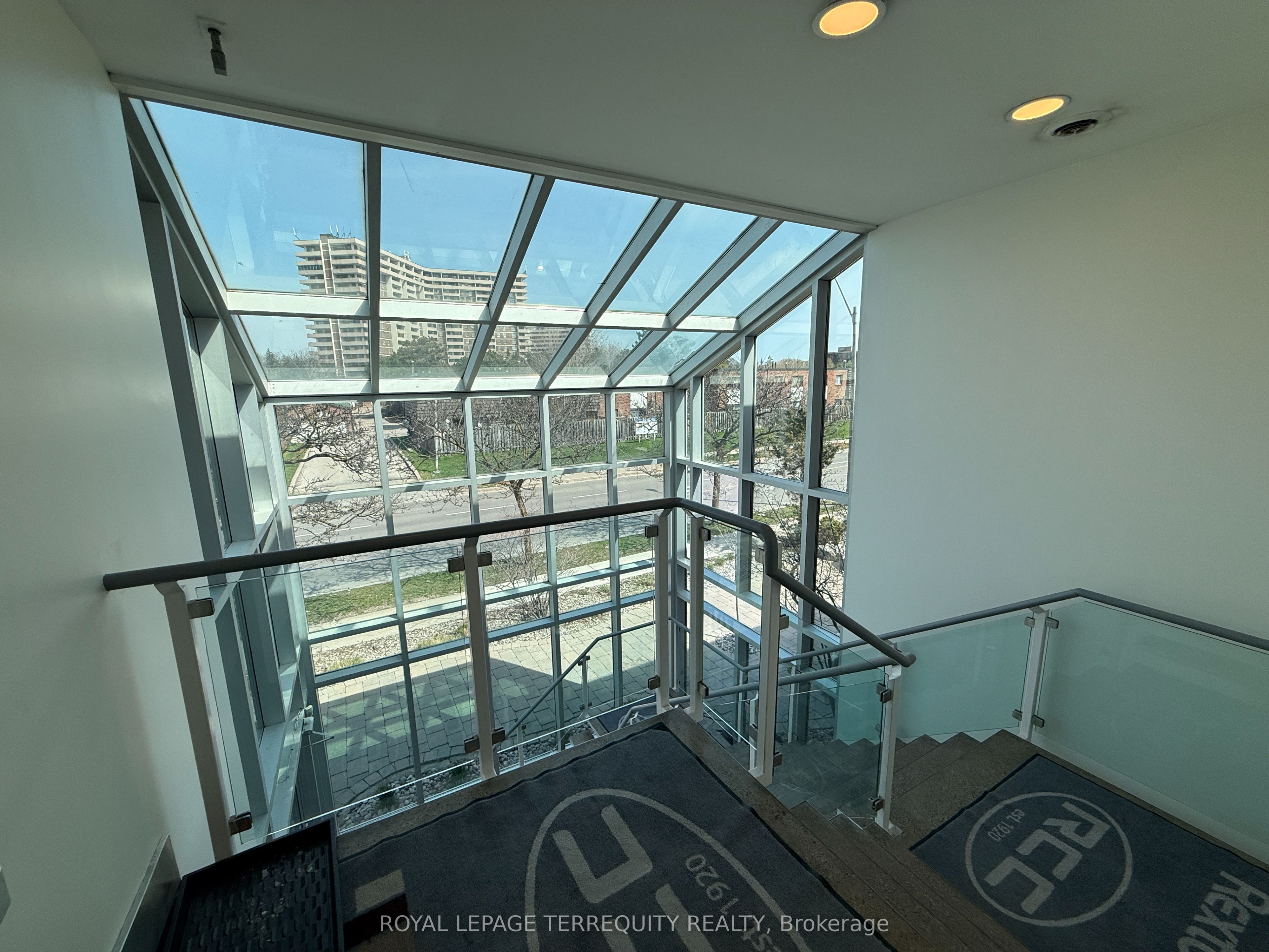 4101 Steeles Avenue W 200 Property Photo 2