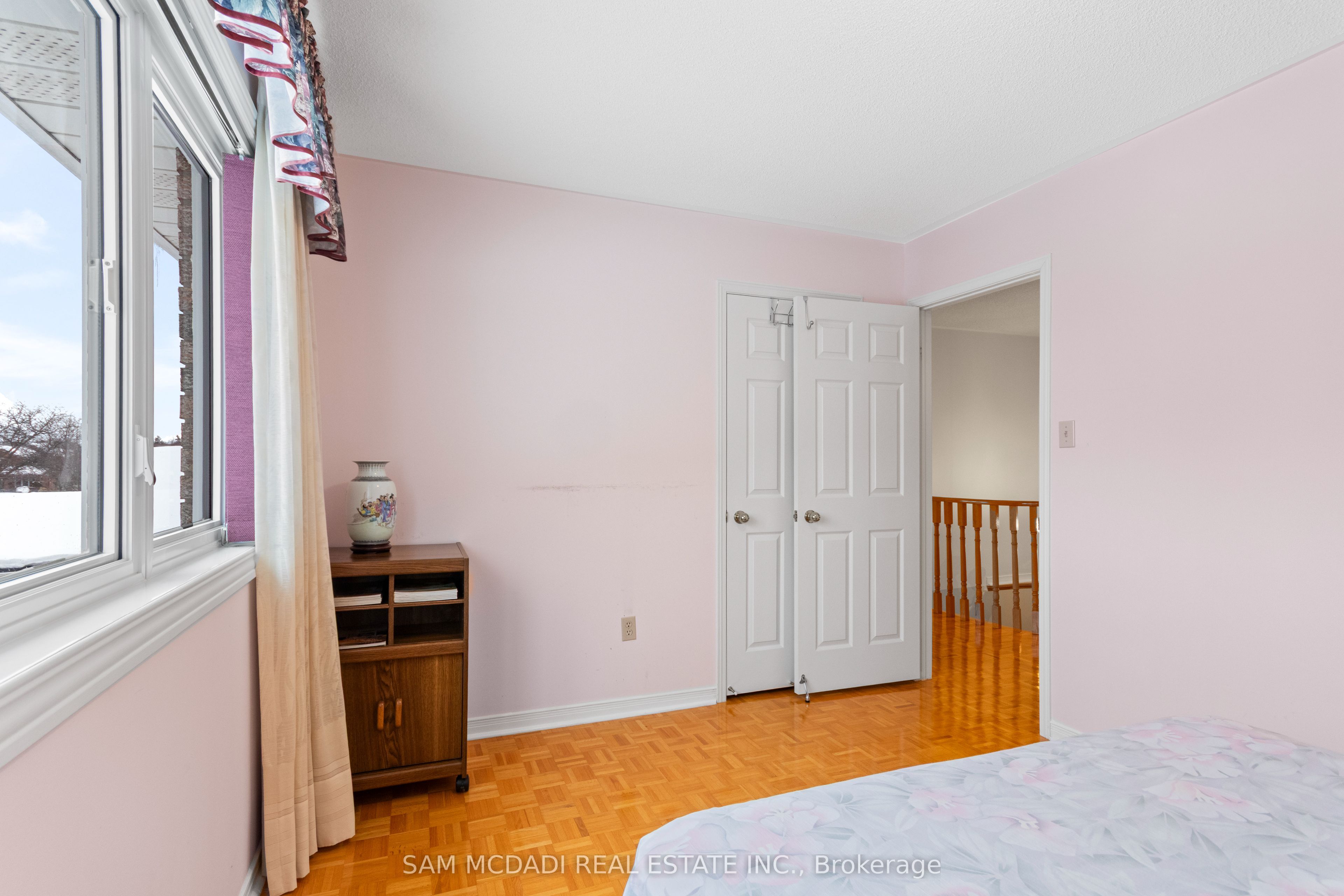 4461 Gladebrook Crescent Property Photo 25
