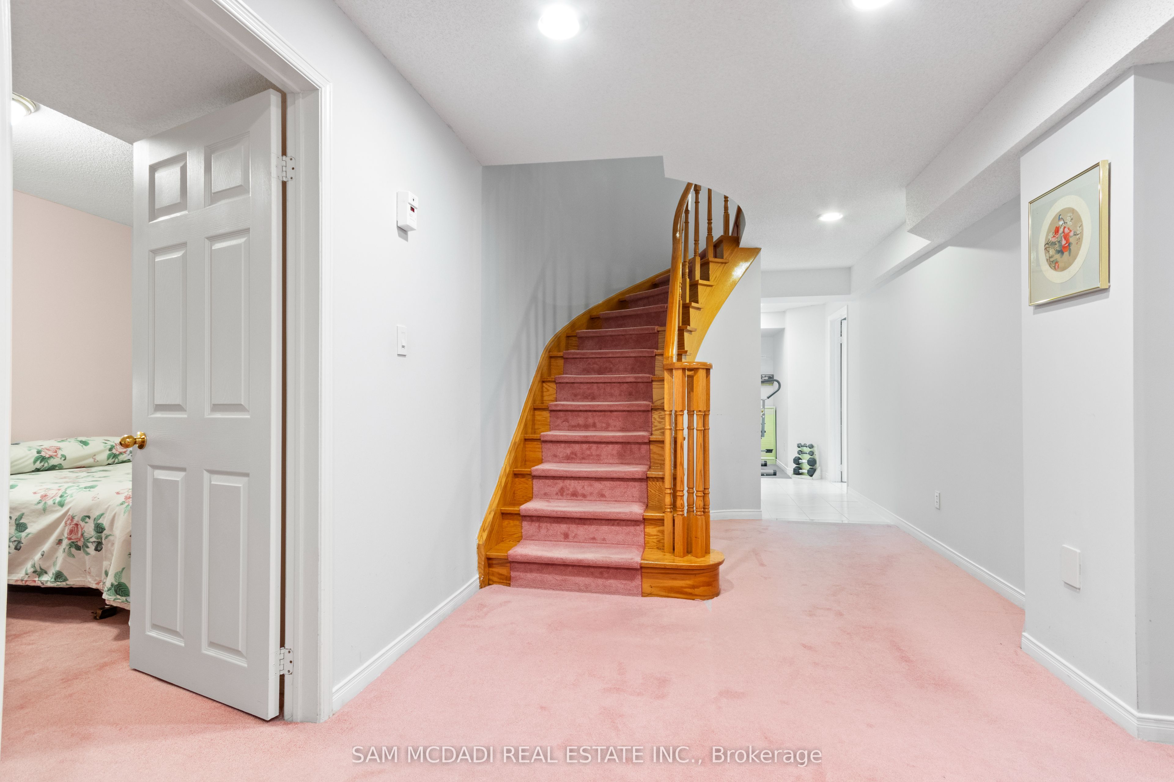 4461 Gladebrook Crescent Property Photo 28