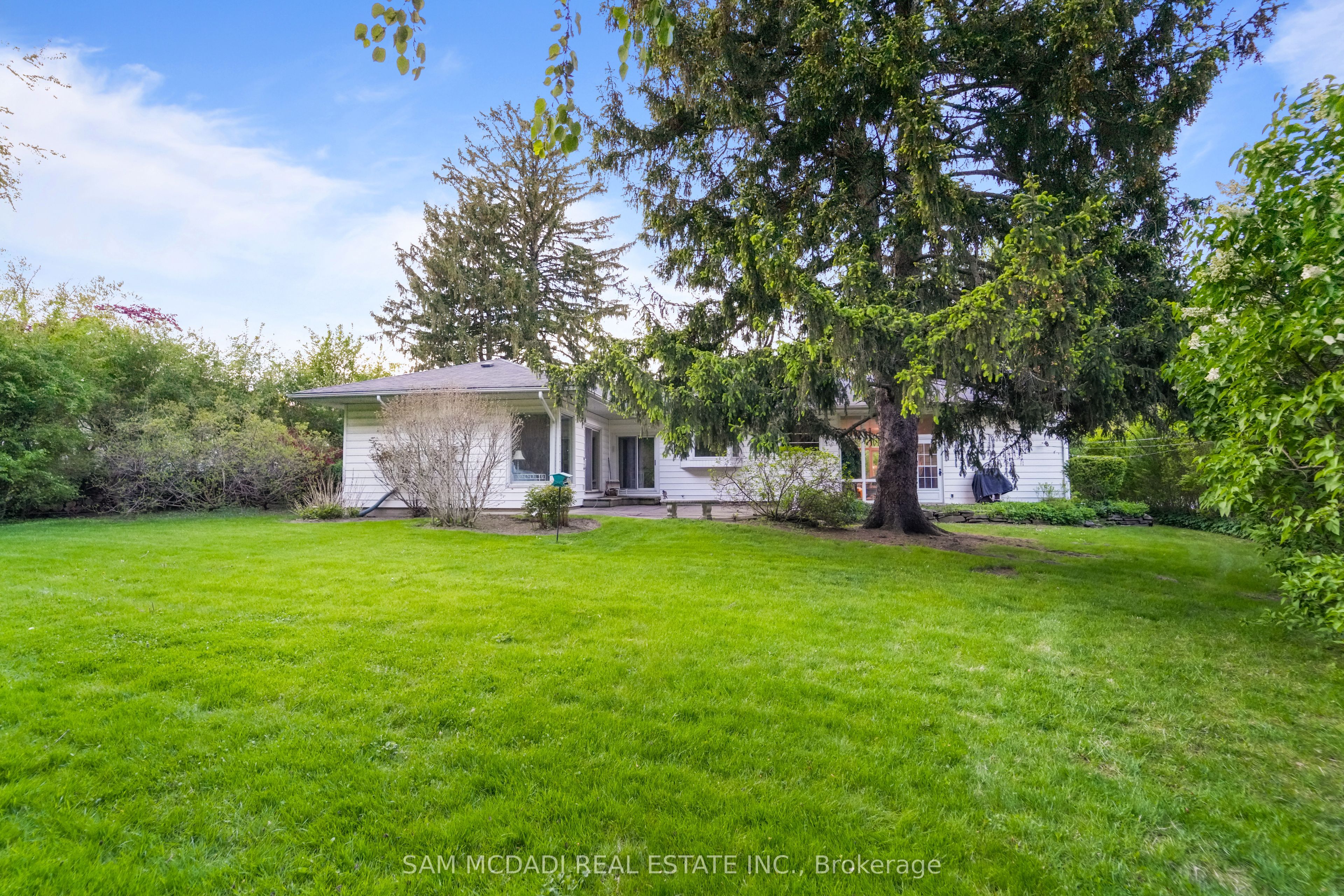 512 Bob O Link Property Photo 4