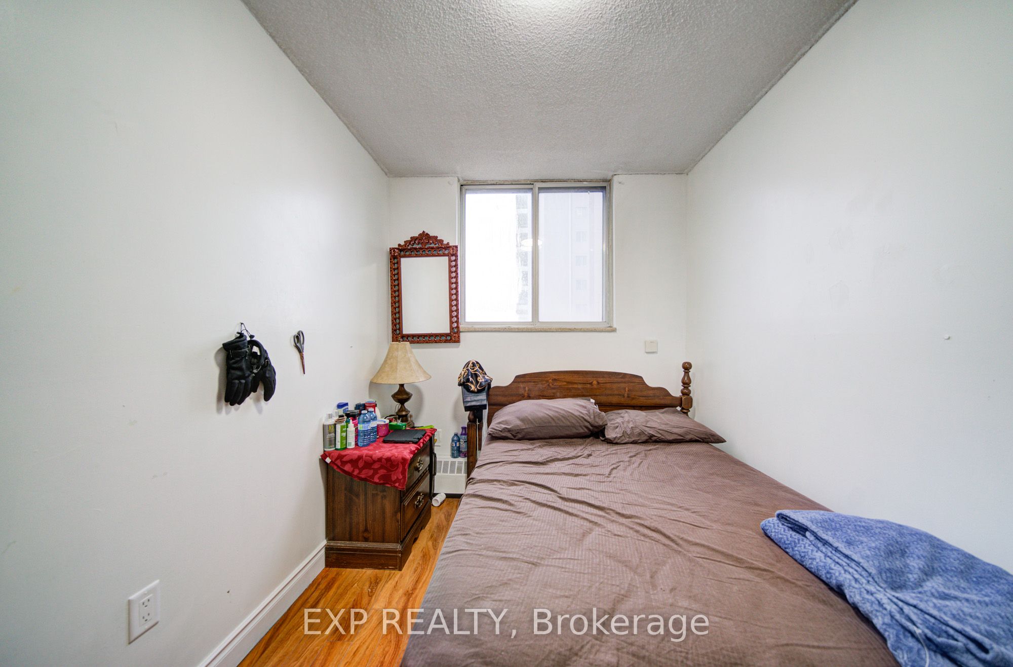 50 Lotherton Pathway 402 Property Photo 18