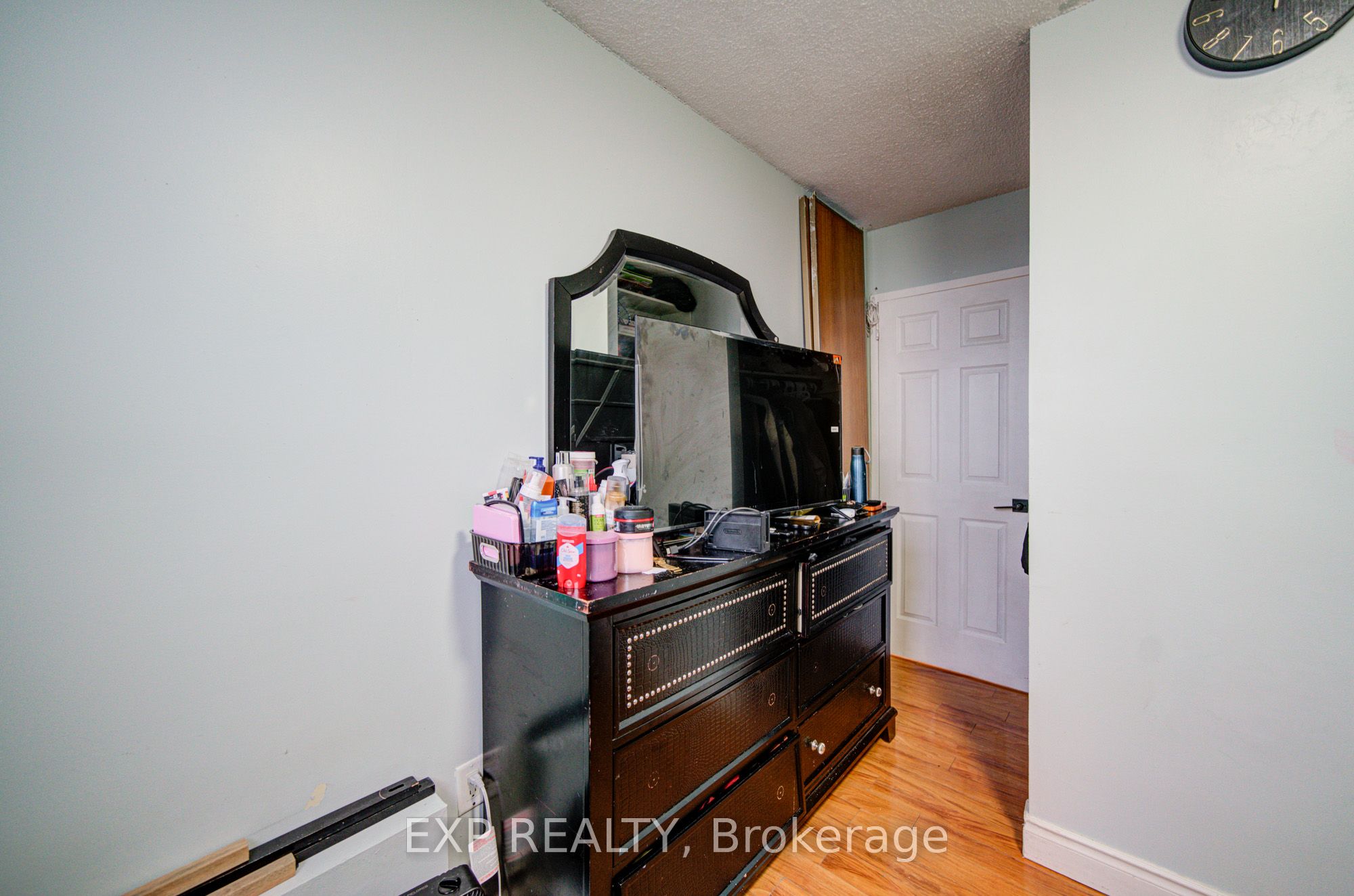 50 Lotherton Pathway 402 Property Photo 24