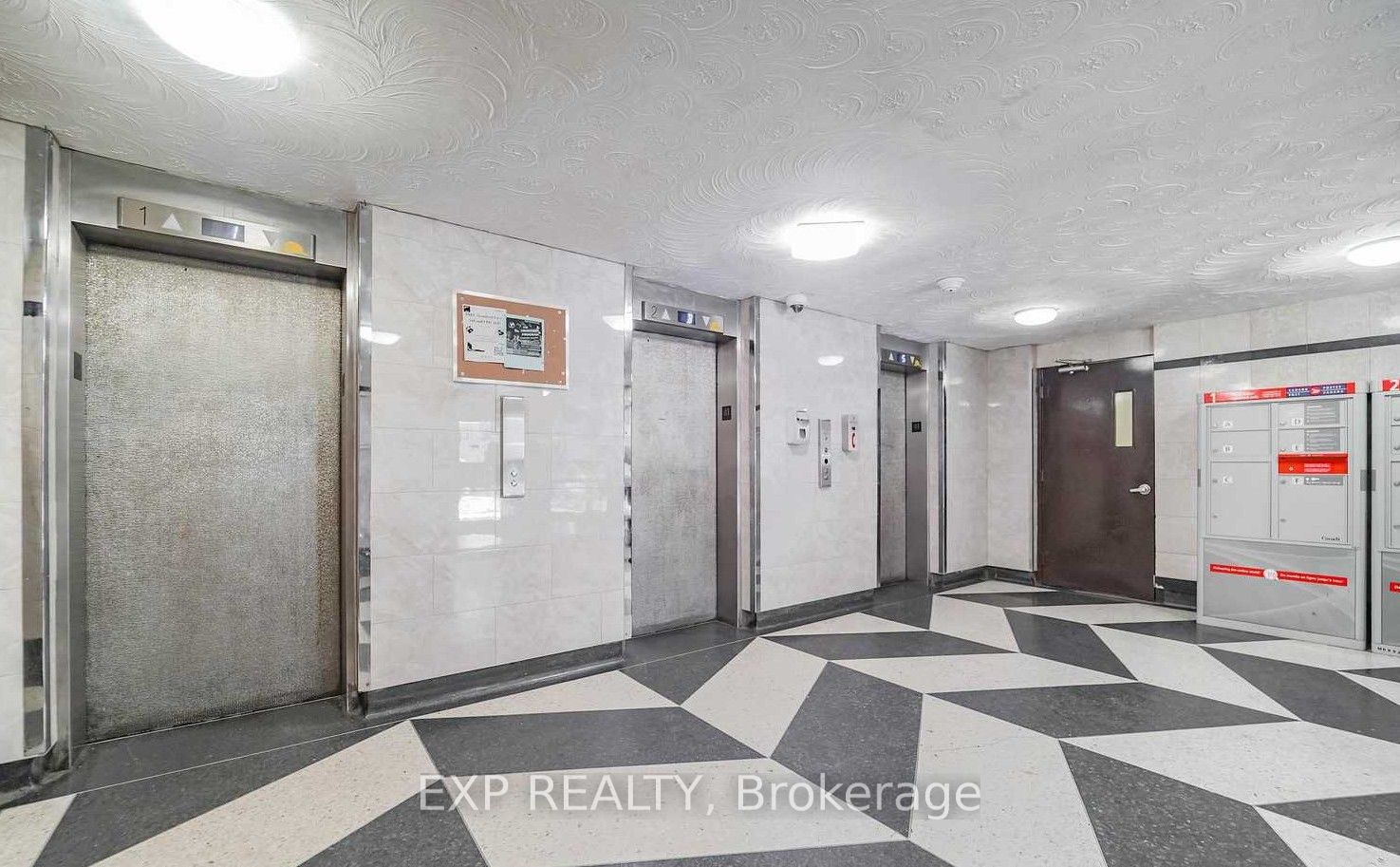 50 Lotherton Pathway 402 Property Photo 30
