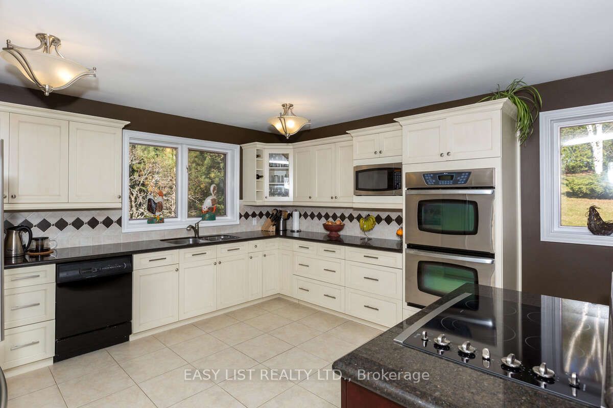 5 Worden View Property Photo 6
