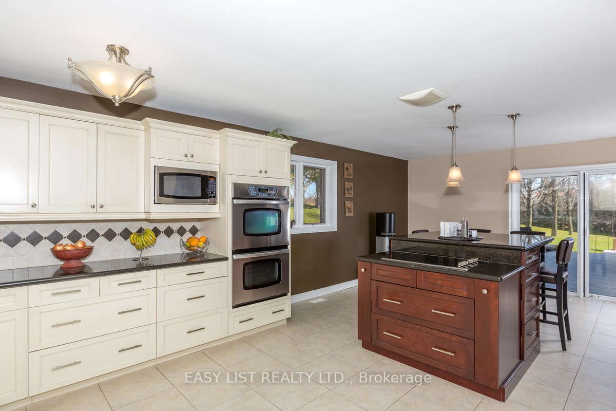 5 Worden View Property Photo 7