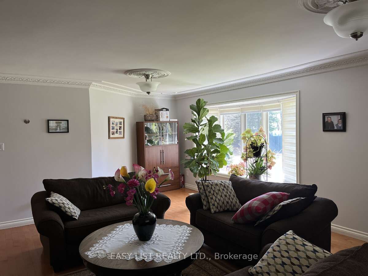 5 Worden View Property Photo 17