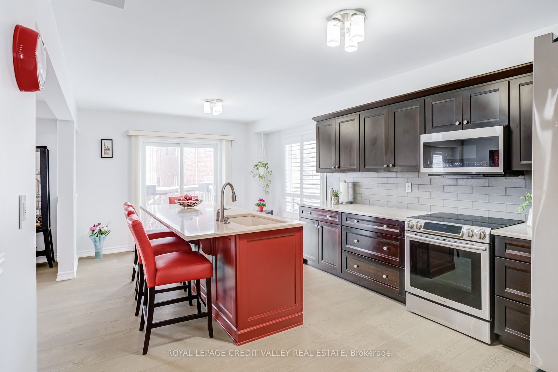 1193 Knight Trail Property Photo 7