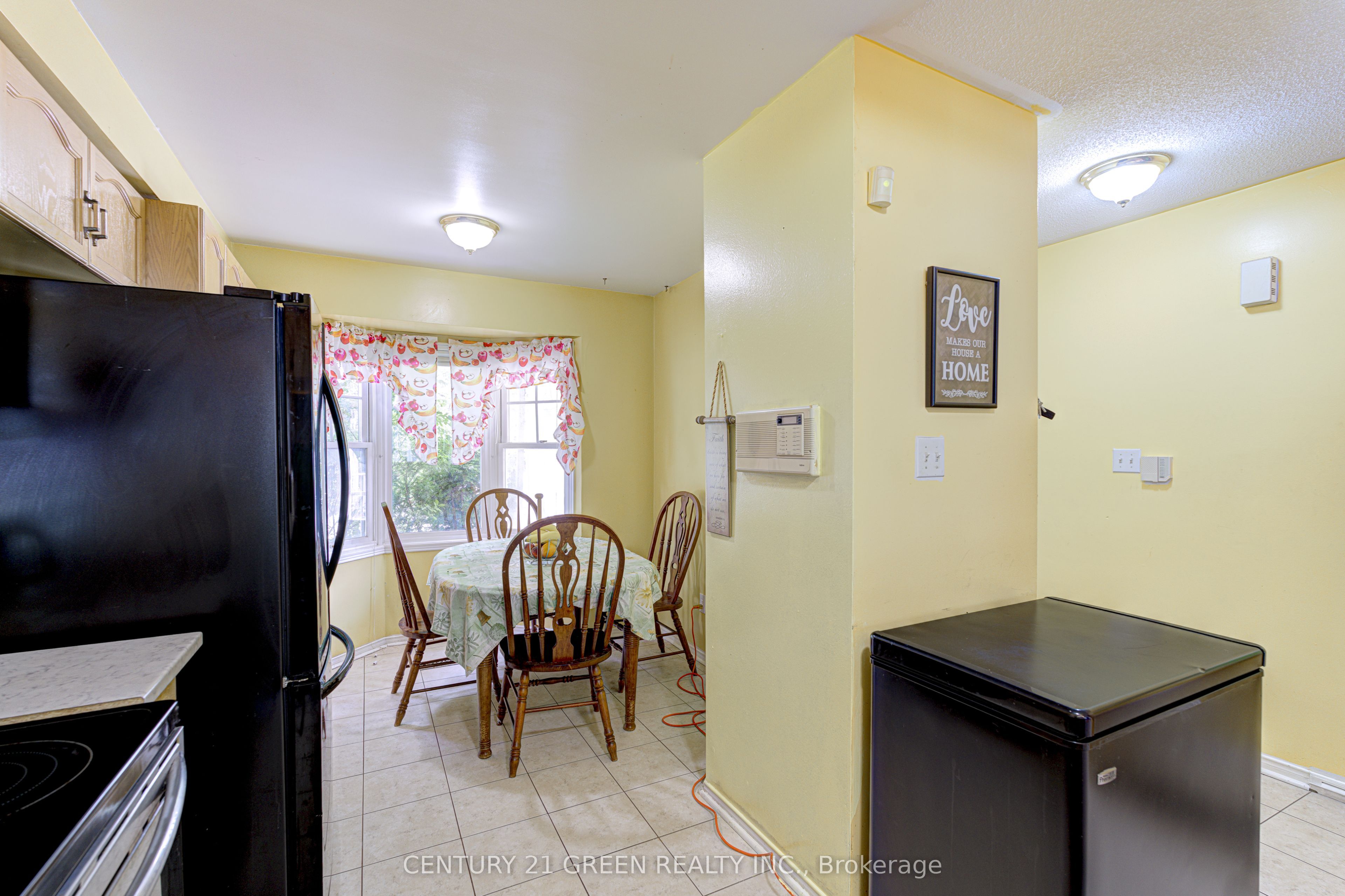 3 Desert Sand Drive Property Photo 10