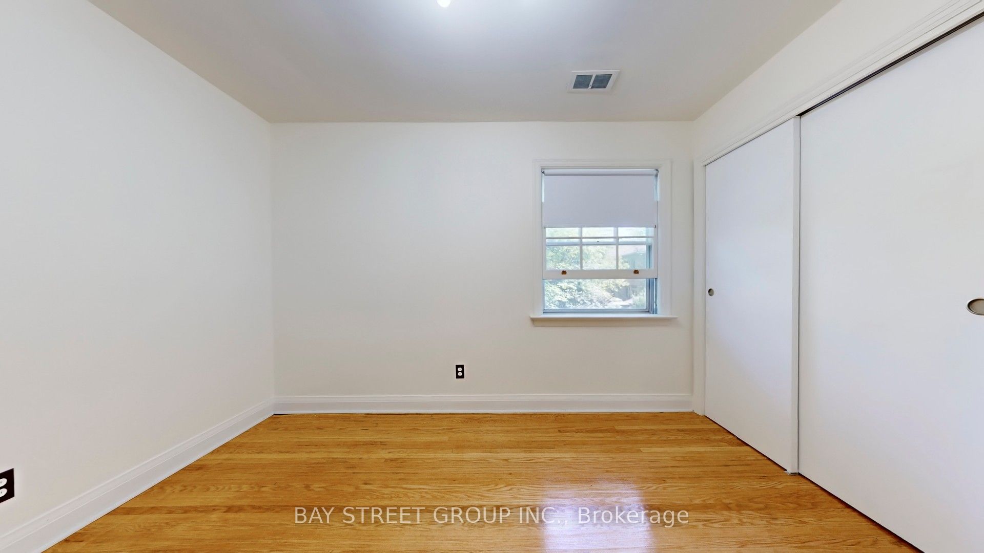 178 Breezy Pines Drive Property Photo 13