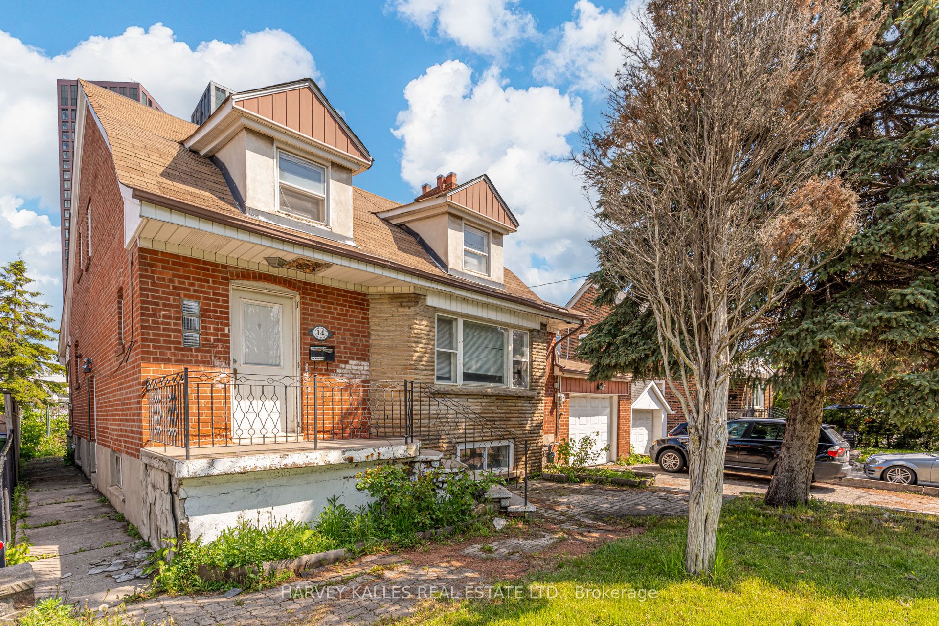 14 Jane Osler Boulevard Property Photo 9