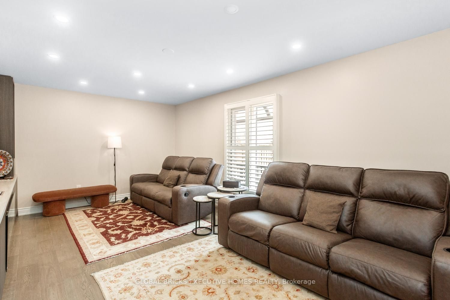5952 Grossbeak Drive Property Photo 16