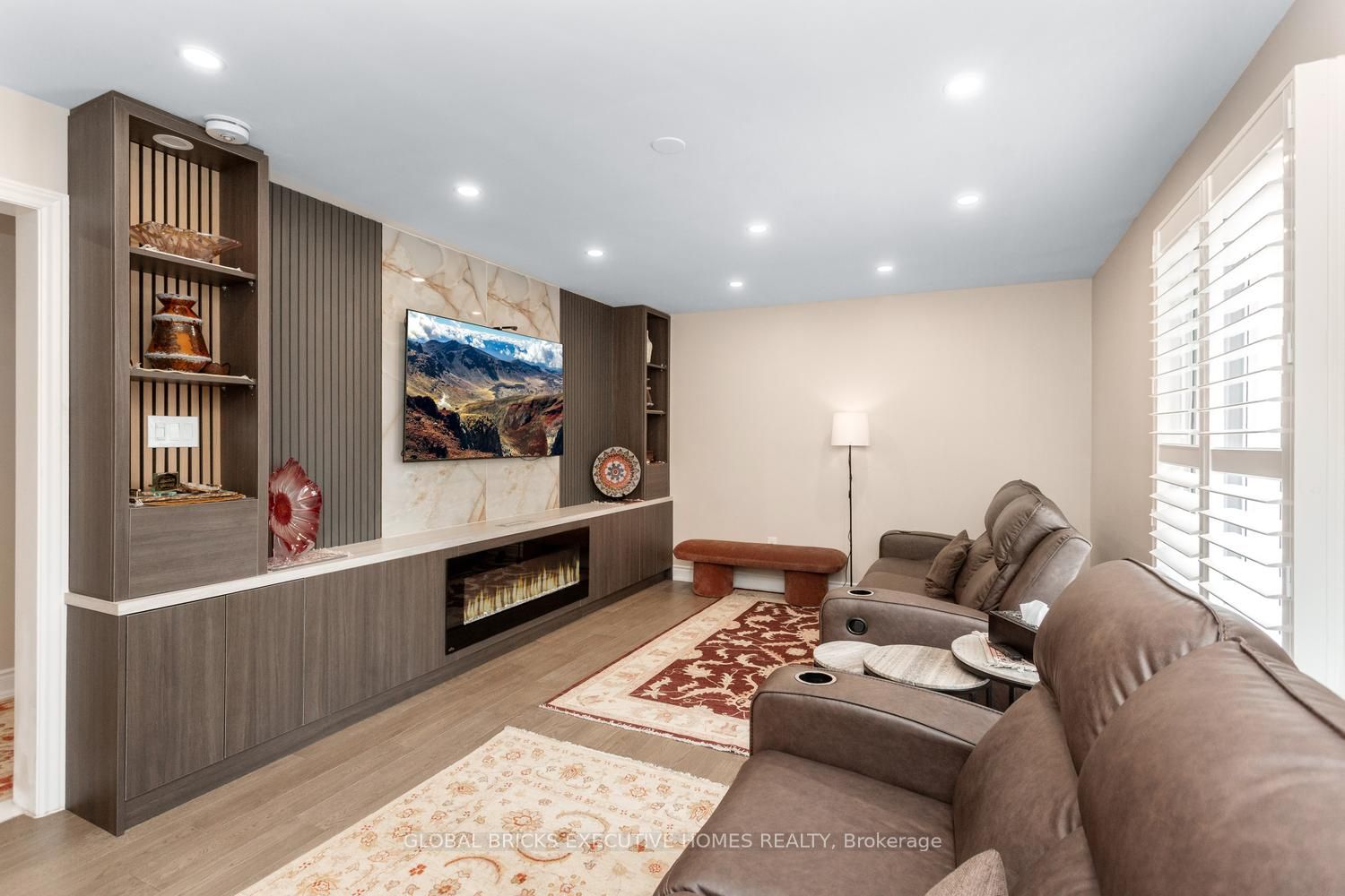 5952 Grossbeak Drive Property Photo 17