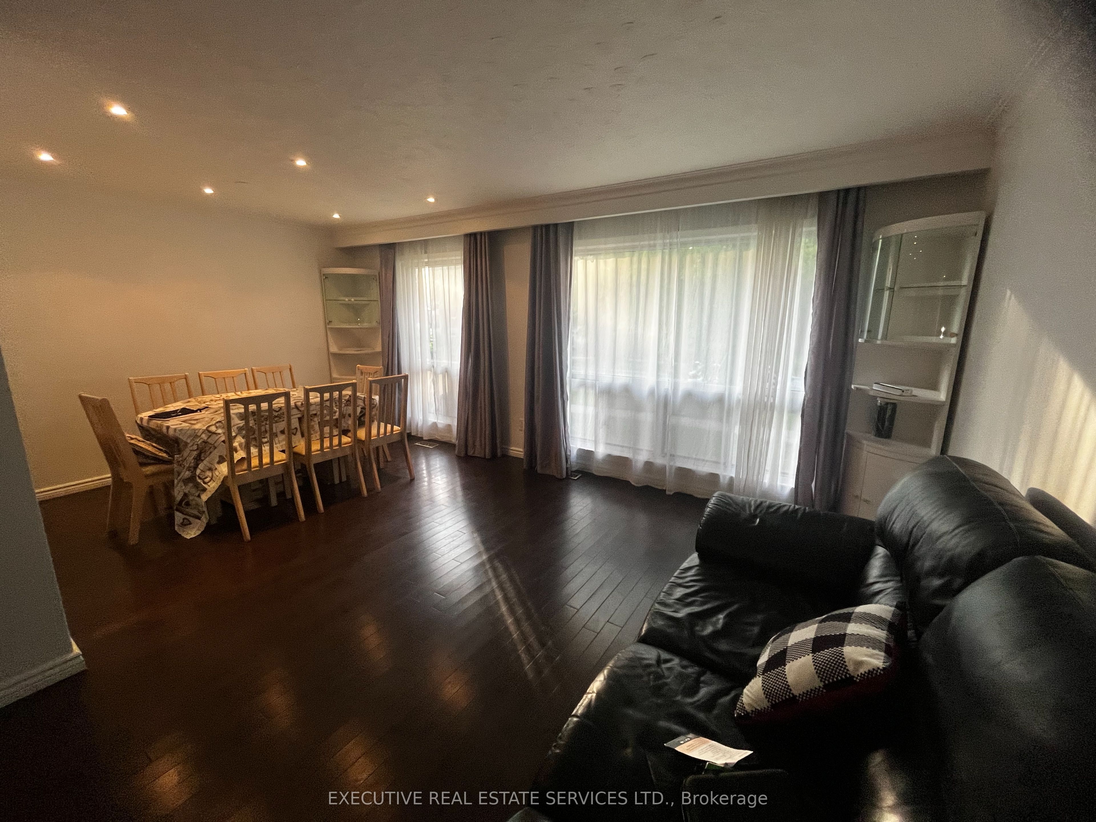 41 Ludgate Drive Property Photo 5