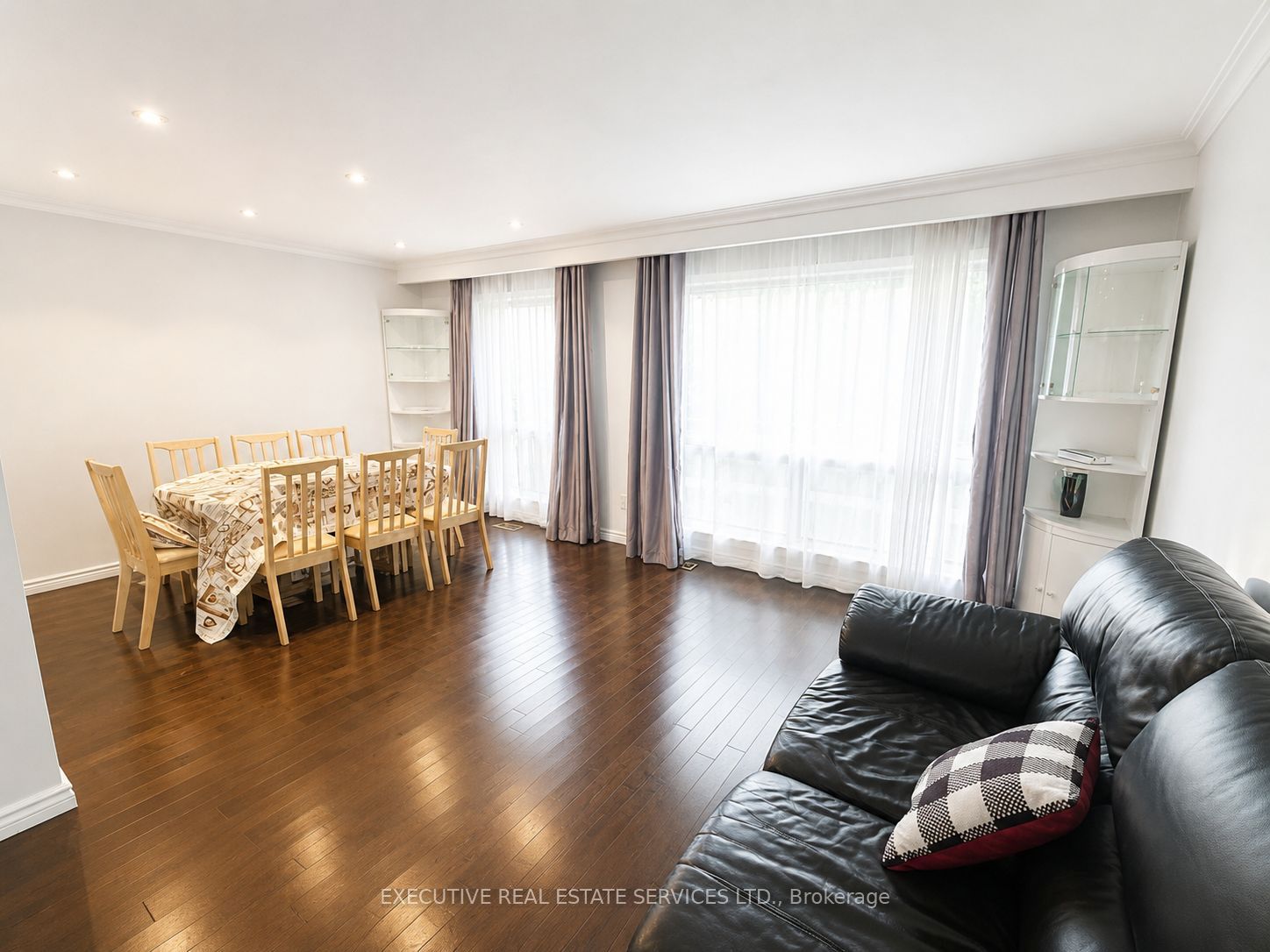 41 Ludgate Drive Property Photo 6