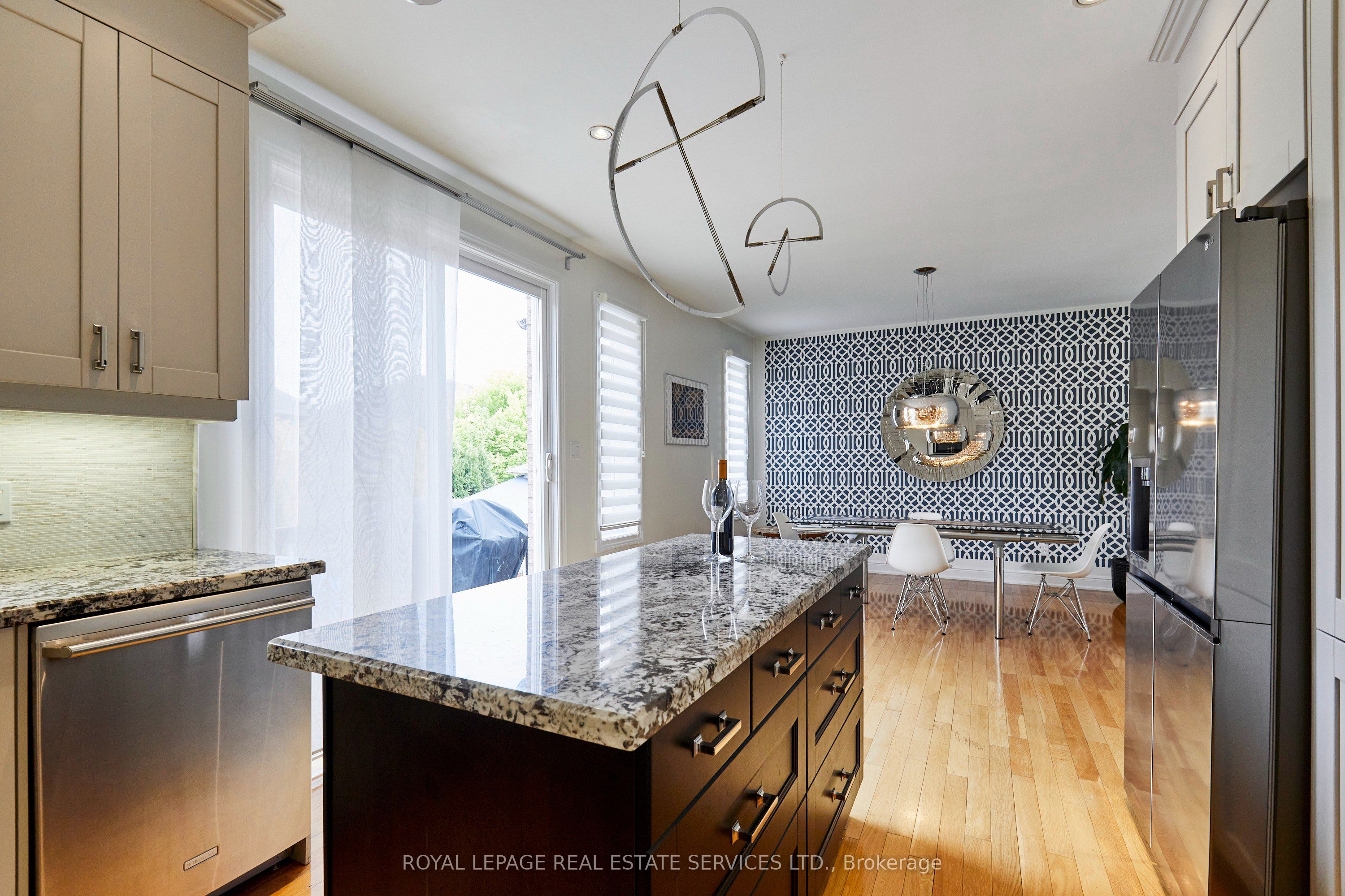 100 Walker Road W Property Photo 20