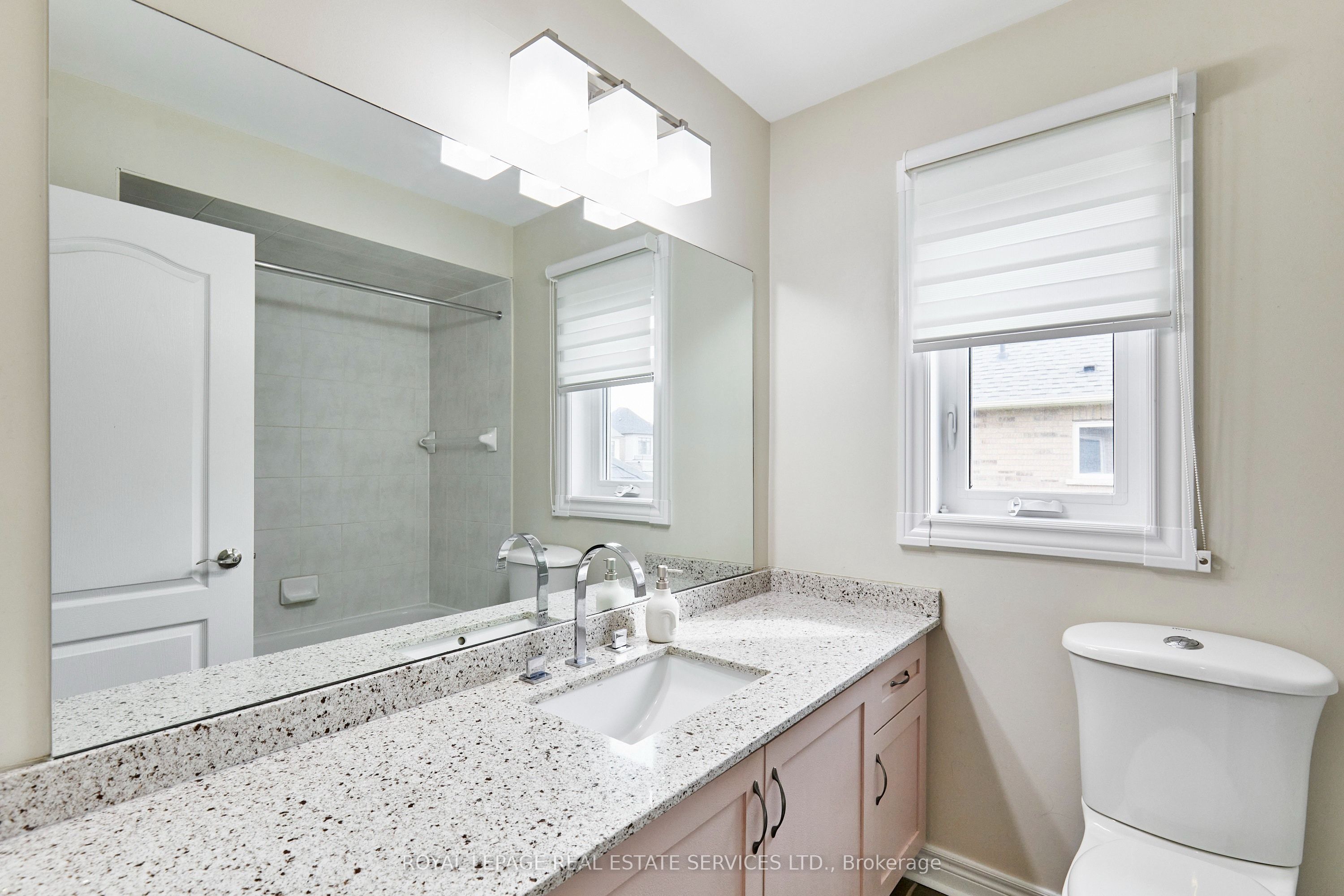 100 Walker Road W Property Photo 32