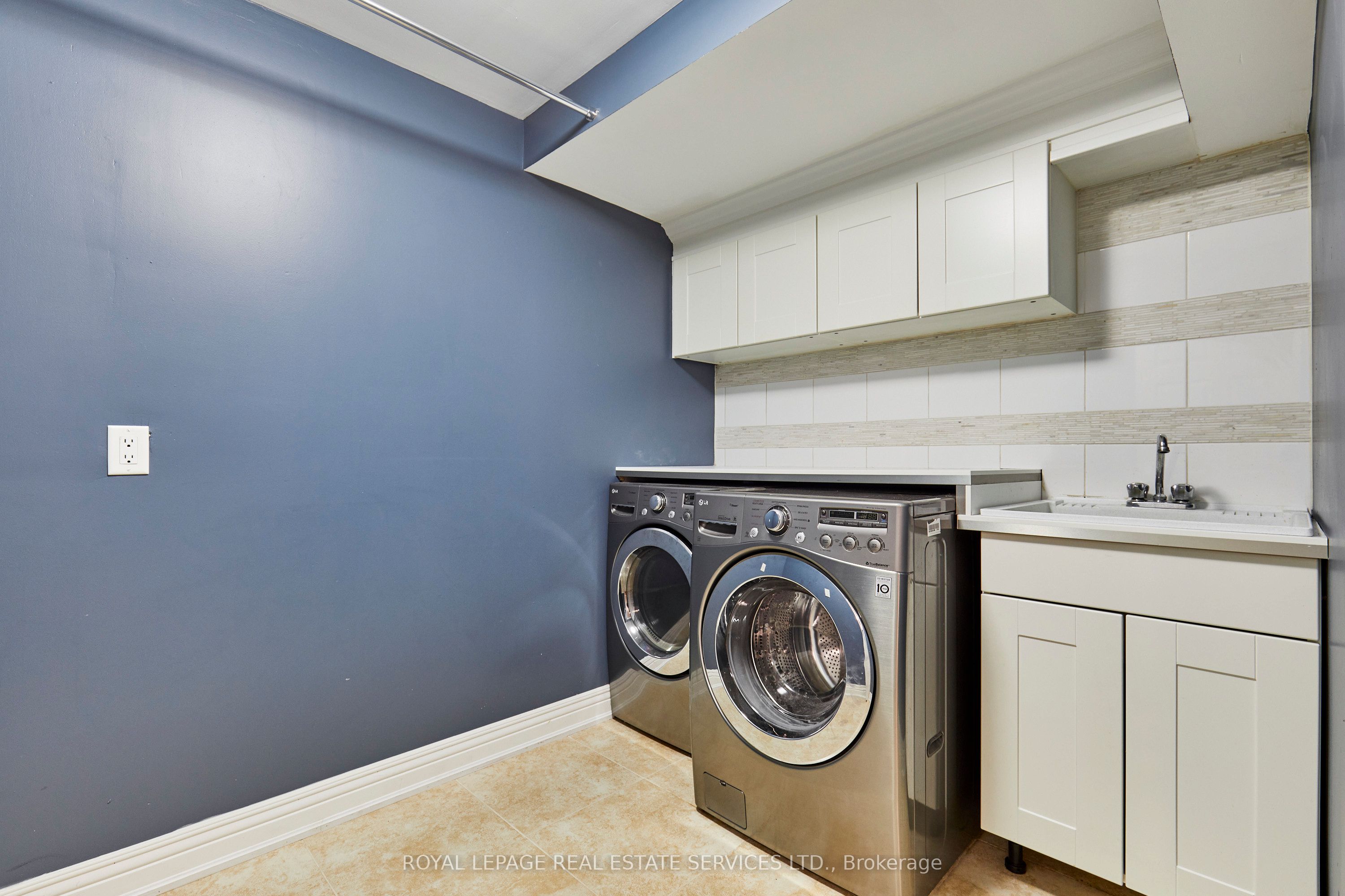 100 Walker Road W Property Photo 40