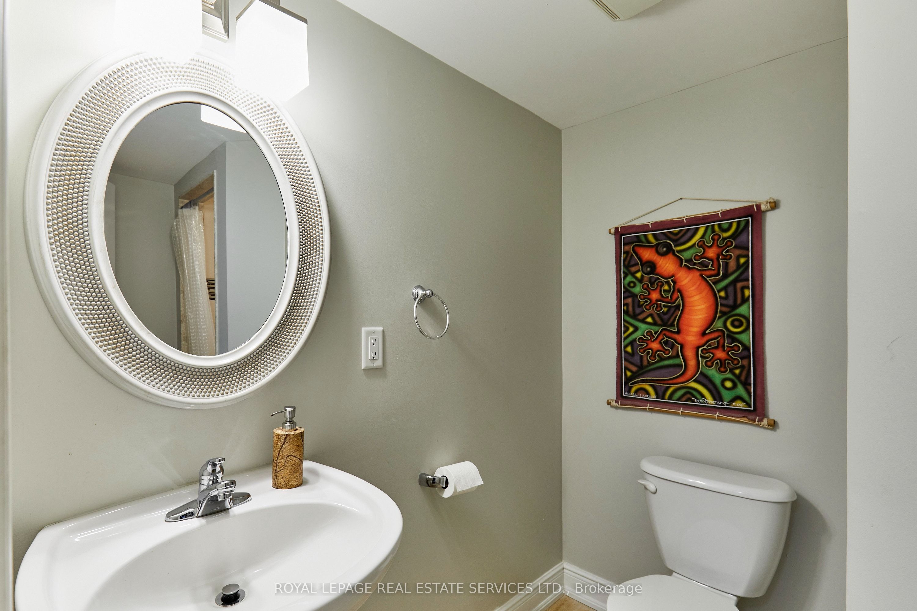 100 Walker Road W Property Photo 41