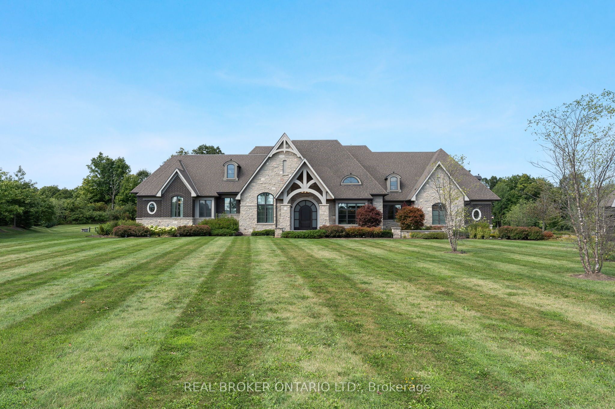 26 Autumn Circle Property Photo 5