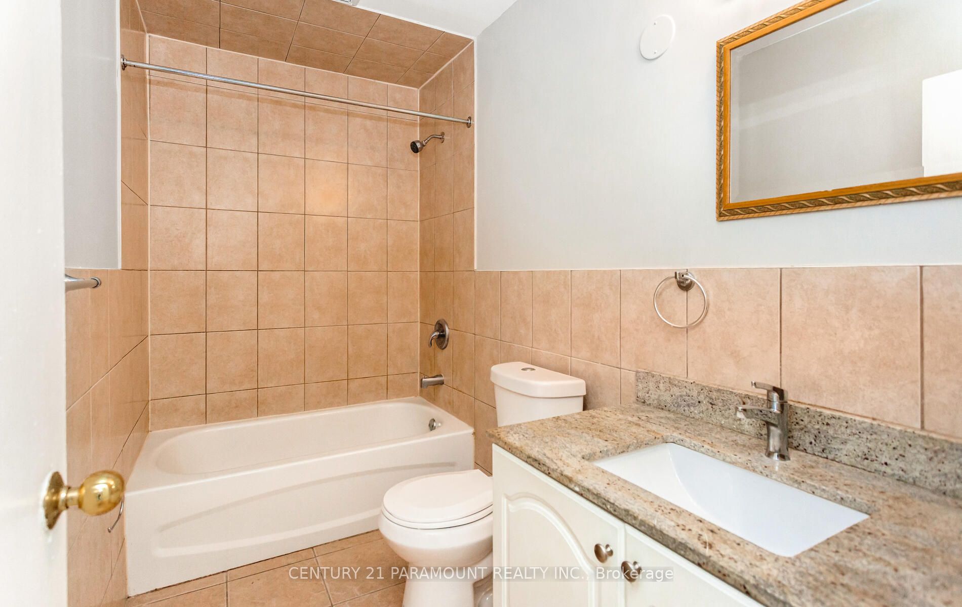 39 Aloma Crescent Property Photo 16