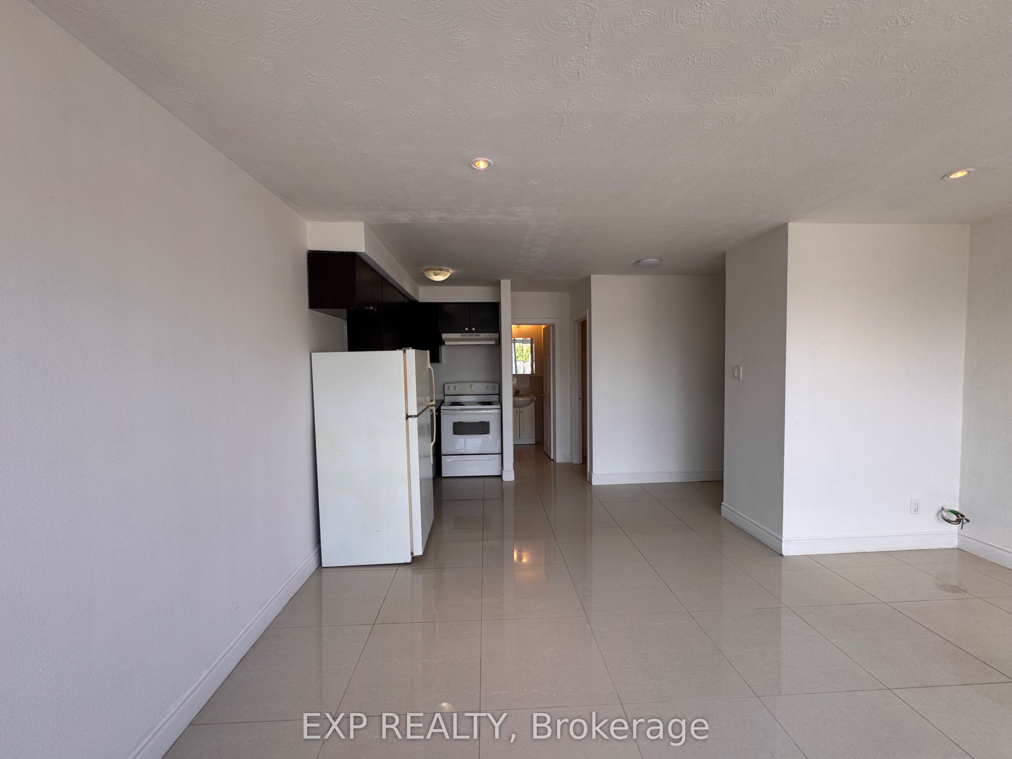 256 Lakeshore Road E 1 Property Photo 10