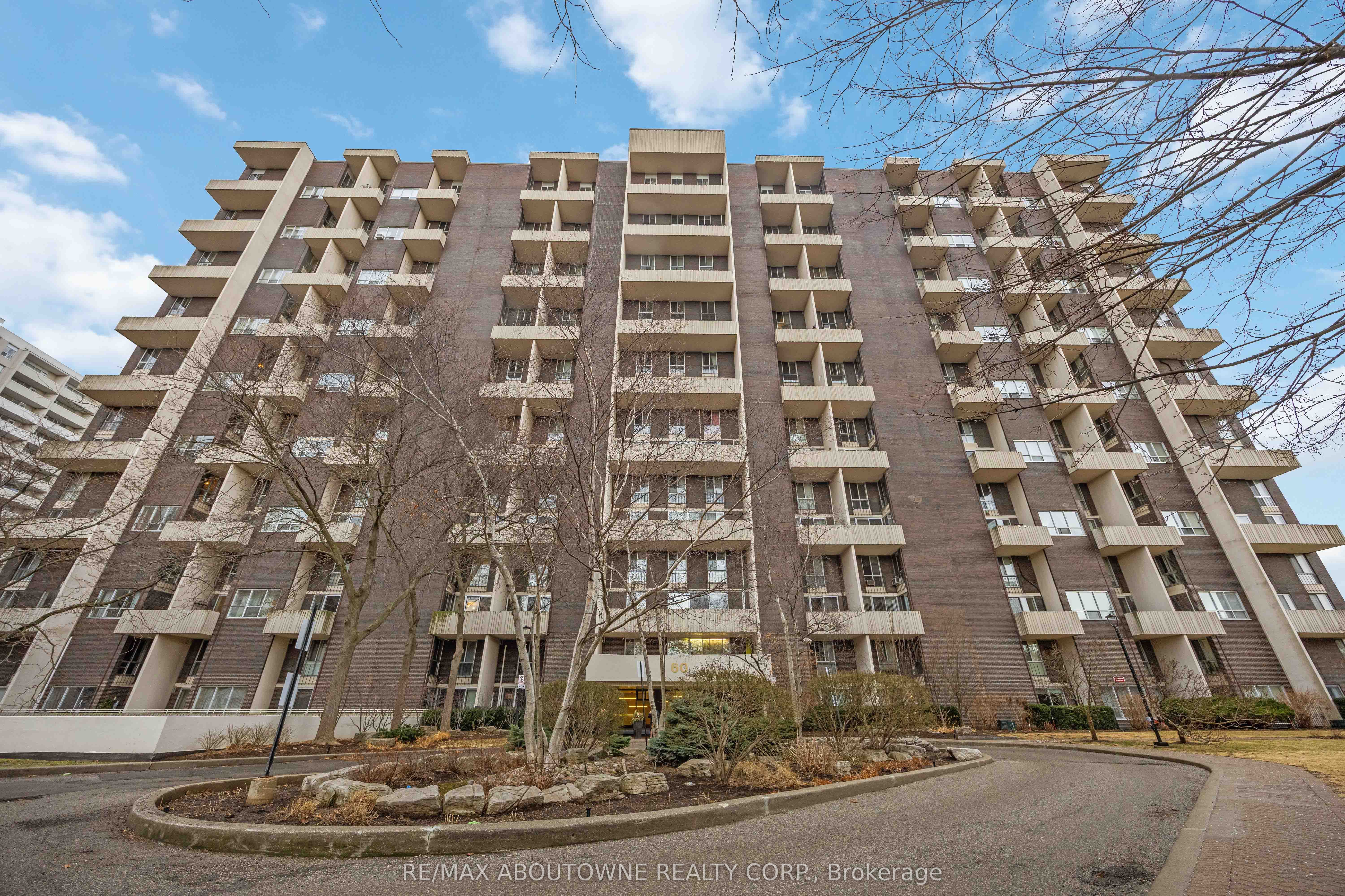 60 Southport Street 808 Property Photo 1