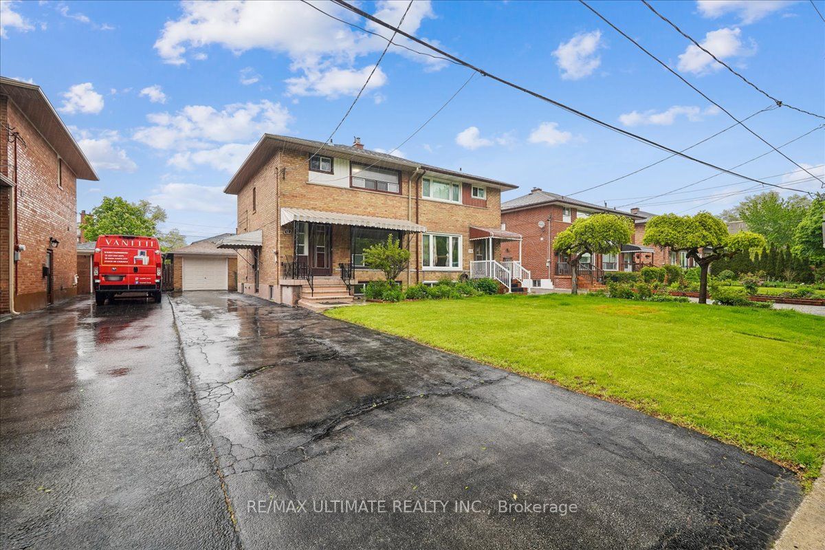 12 Thurodale Avenue Property Photo 4