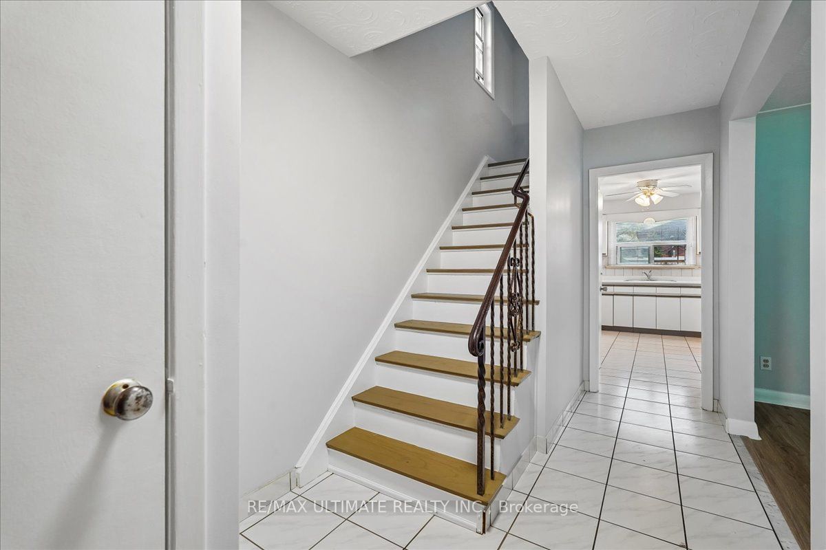 12 Thurodale Avenue Property Photo 5